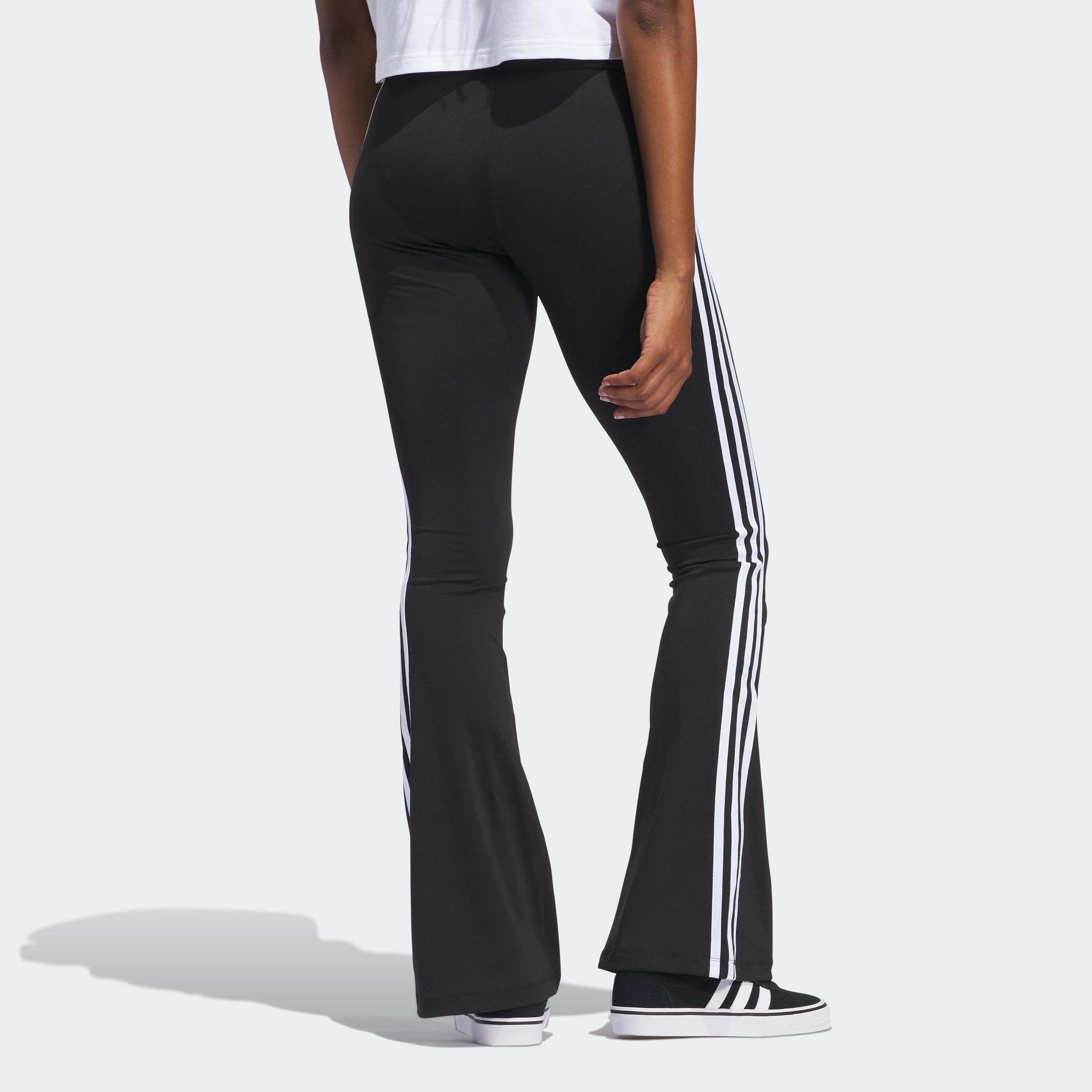 adidas Originals Leggings "FLARED" mit ausgestelltem Bein, sportliche 3-Str günstig online kaufen