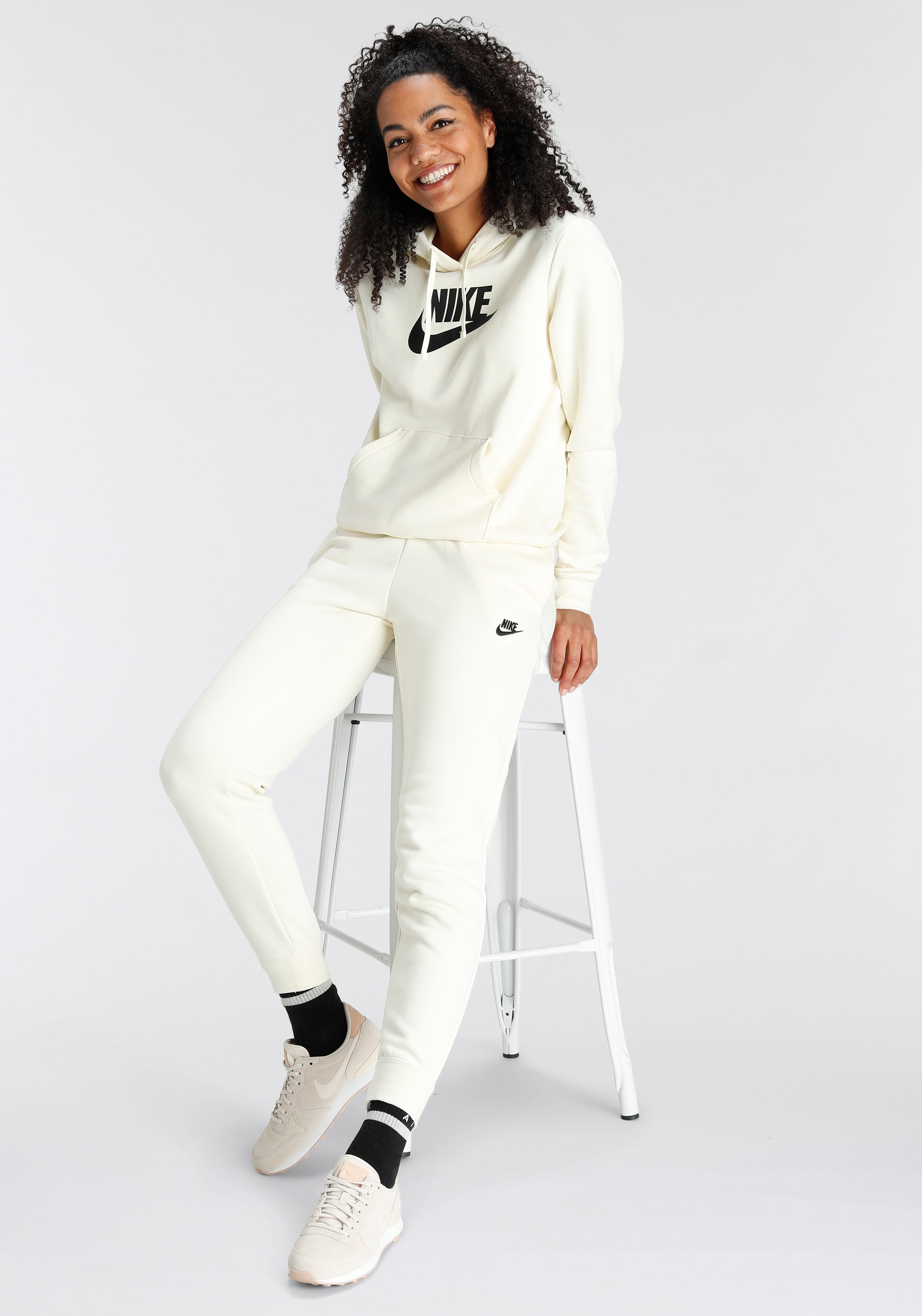 Nike Sportswear Kapuzensweatshirt »Club Fleece Women's Logo Pullover Hoodie«