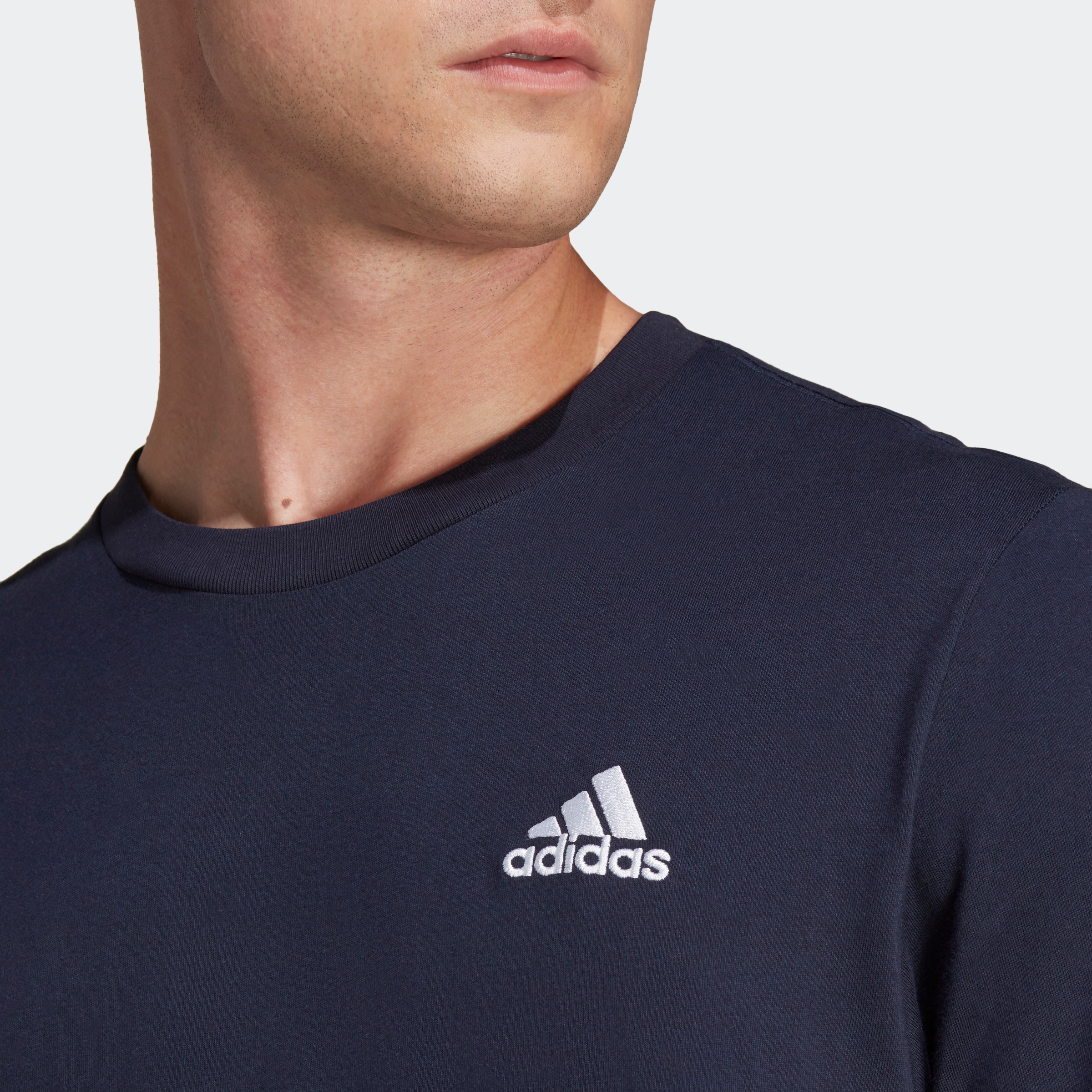 adidas Sportswear T-Shirt »ESSENTIALS SINGLE JERSEY EMBROIDERED SMALL LOGO«