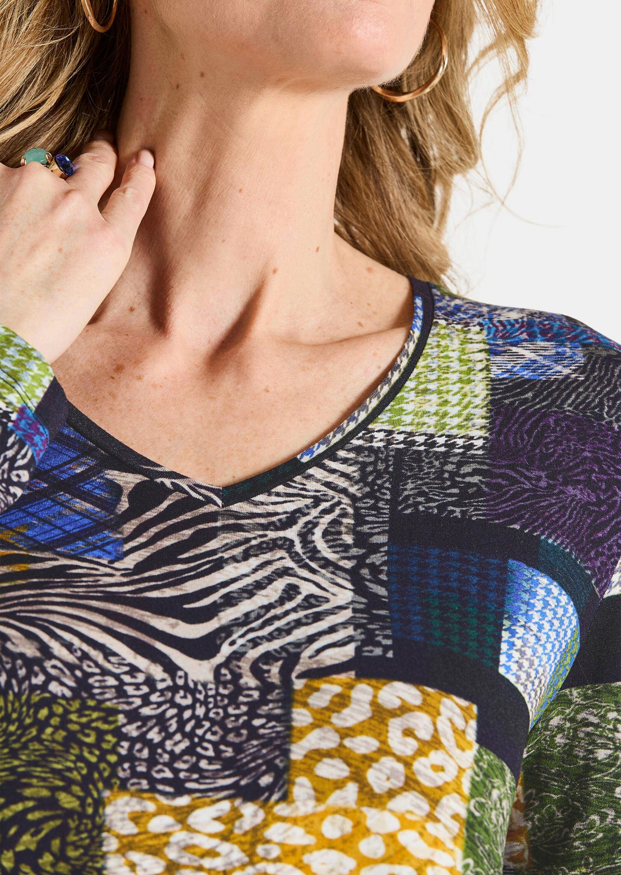 GOLDNER Langarmshirt »Kurzgröße Jersey-Shirt im Patch-Print«