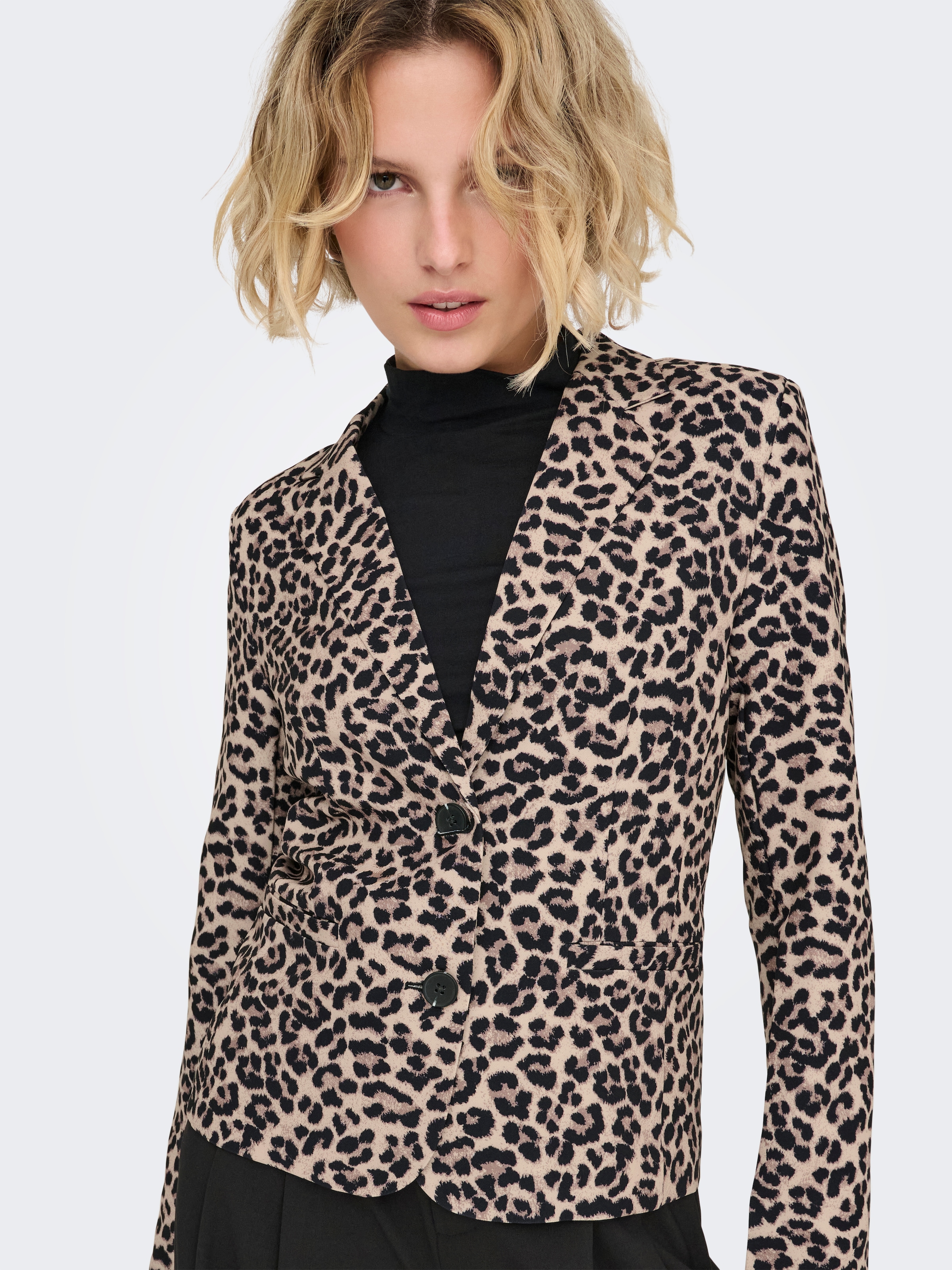 ONLY Kurzblazer »ONLELISIA LIFE L/S AOP BLAZER TLR« Materialmix, regular fit