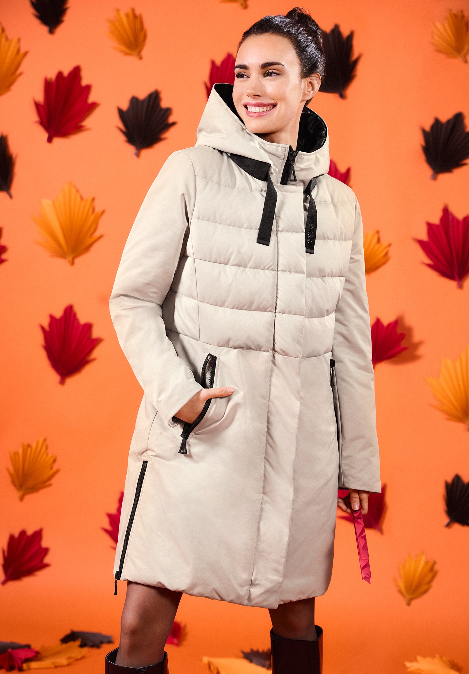 Amber & June Winterjacke »Amber & June Winterjacke Kunstdaune«, mit Kapuze