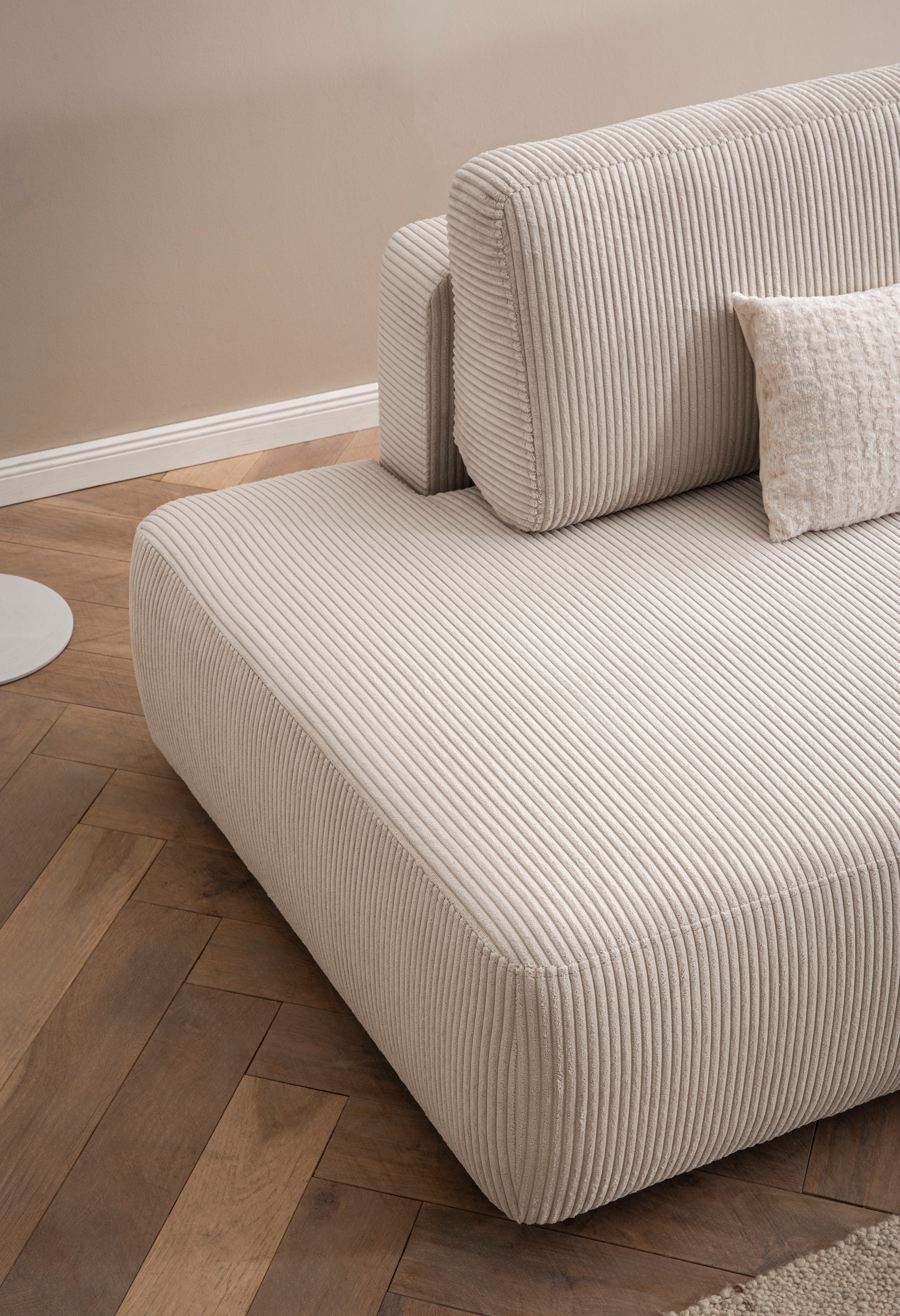 INOSIGN Ecksofa »TORGE, Schlafsofa Cord, Samtvelours u. Strukur fein, Couch in L-Form«, Schlaffunktion und Bettkasten, Liegefläche: 210x125 cm, neues Design