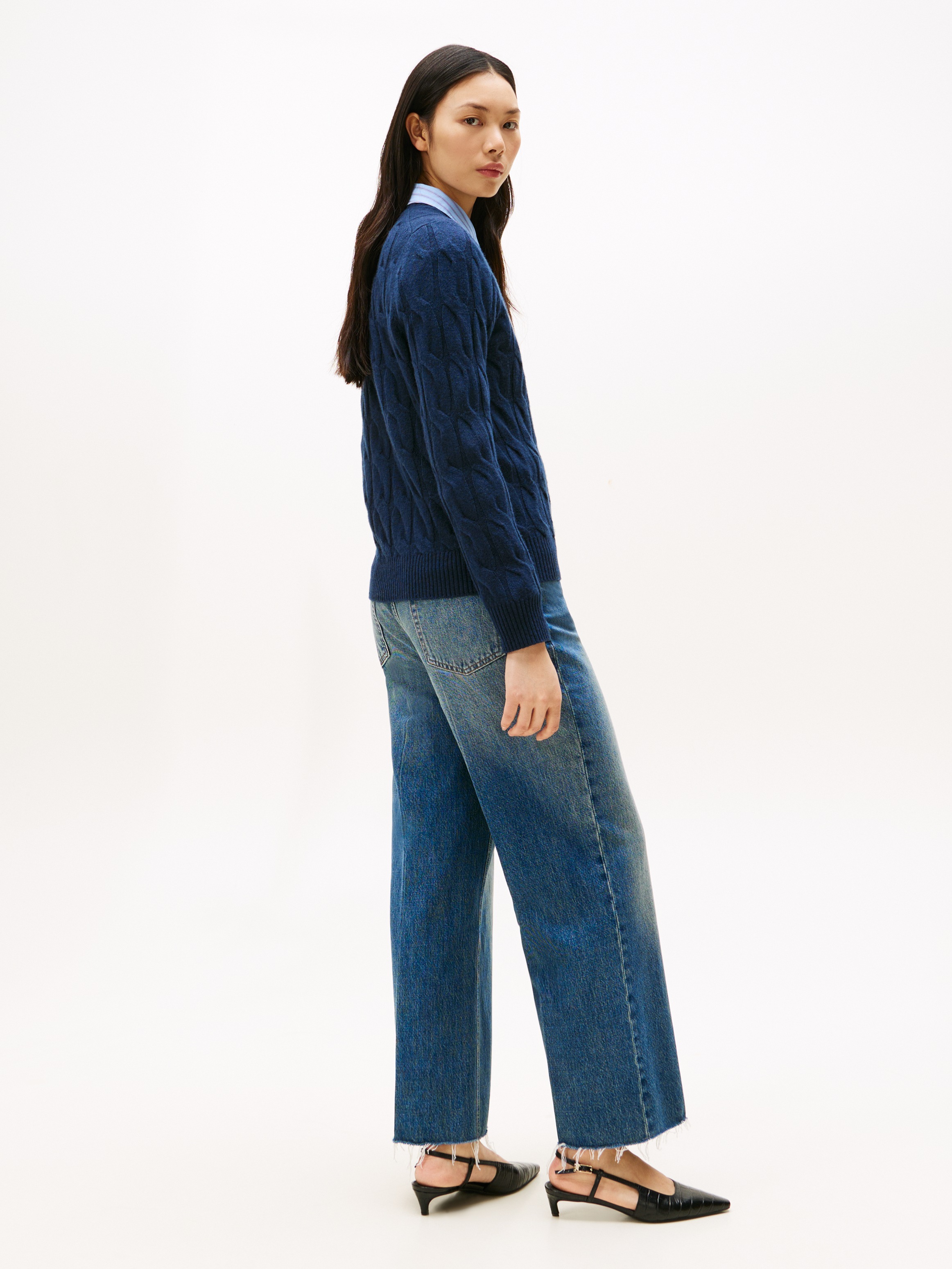 Tommy Hilfiger Strickpullover »SOFT WOOL CABLE C-NK« mit Zopfmuster, aus reiner Wolle