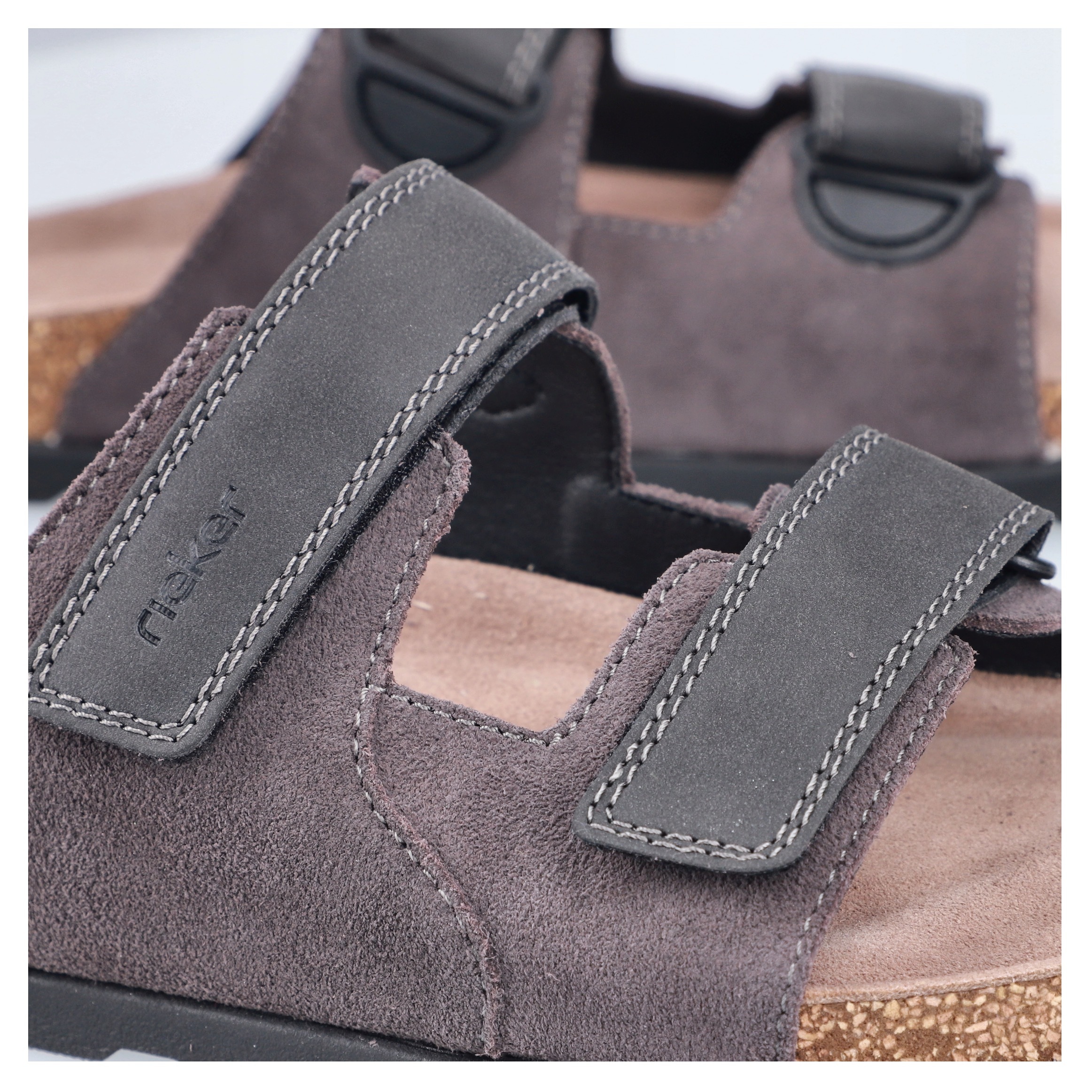 Rieker Pantolette, Sommerschuh, Strandschuh, Hausschuh mit vorgeformtem Fußbett