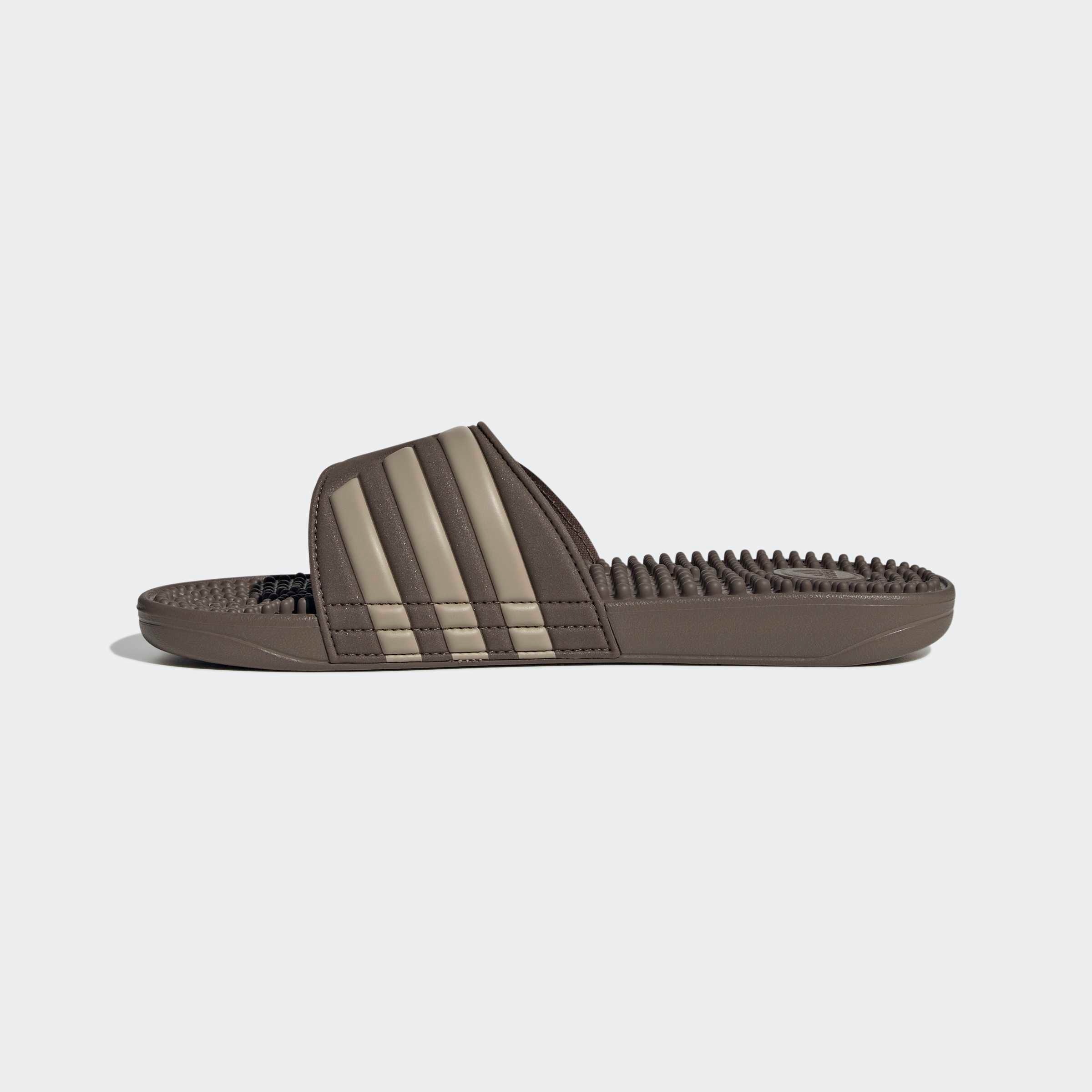 Badesandale ADIDAS SPORTSWEAR "ADISSAGE BADESCHLAPPEN", Herren, Gr. 43, earth strata, trace khaki, earth strata, Synthetik, Schuhe, Badelatschen 2