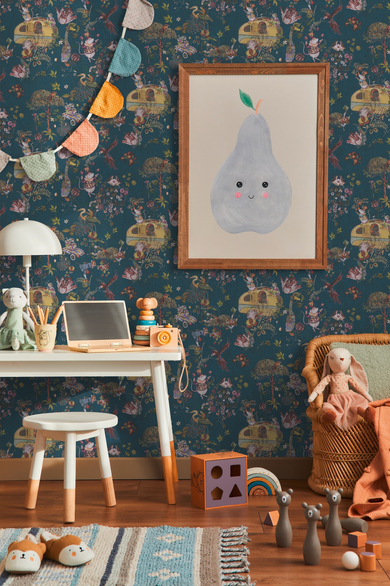 A.S. Création Vliestapete »Fantasievolle Märchen« Motiv leicht strukturiert Vliestapete Märchen Wohnwagen Kindermotiv, Blau, Bunt und Schwarz