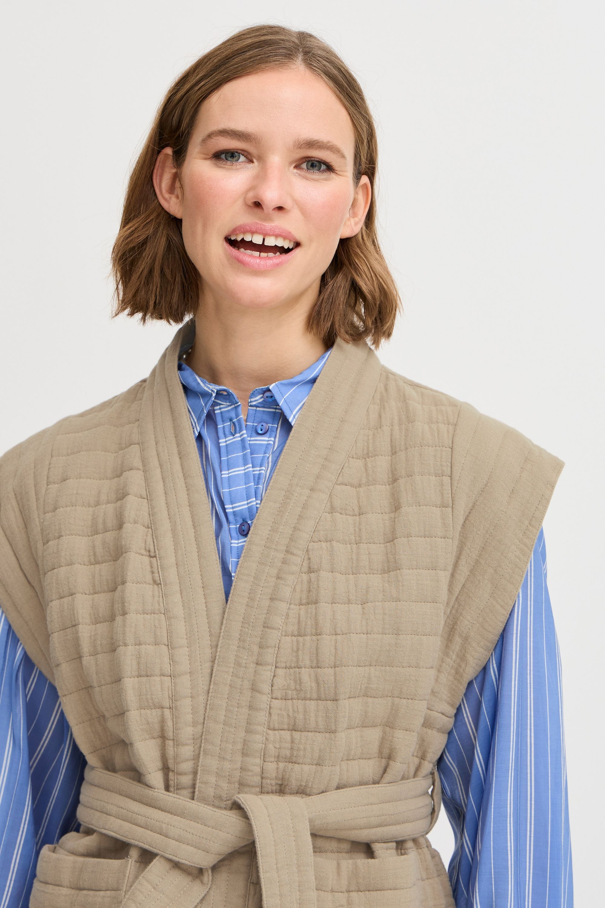 b.young Strickjacke »Strickjacke BYESTINO WAISTCOAT -«