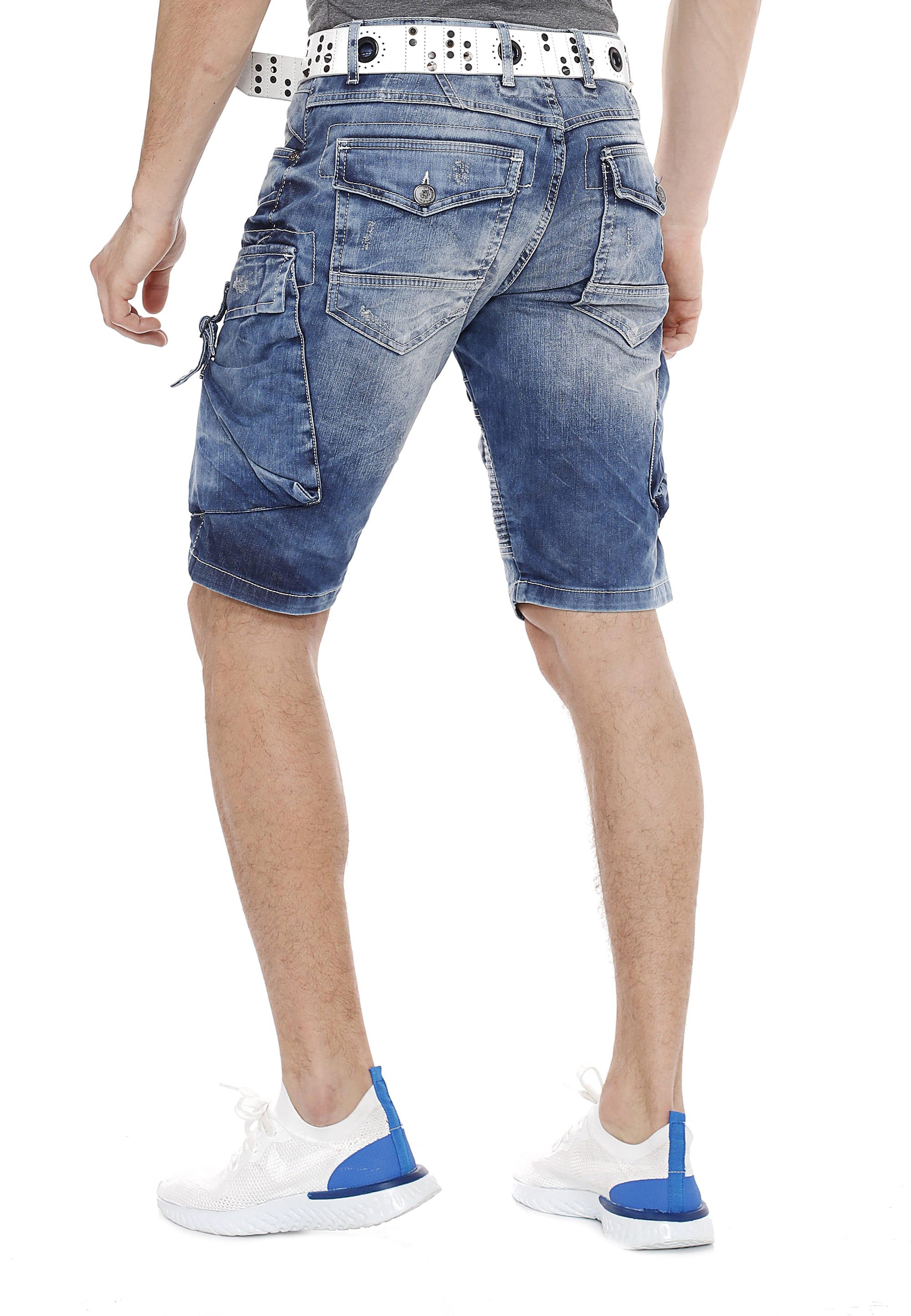 Cipo & Baxx Shorts, mit lässigem Rippenmuster