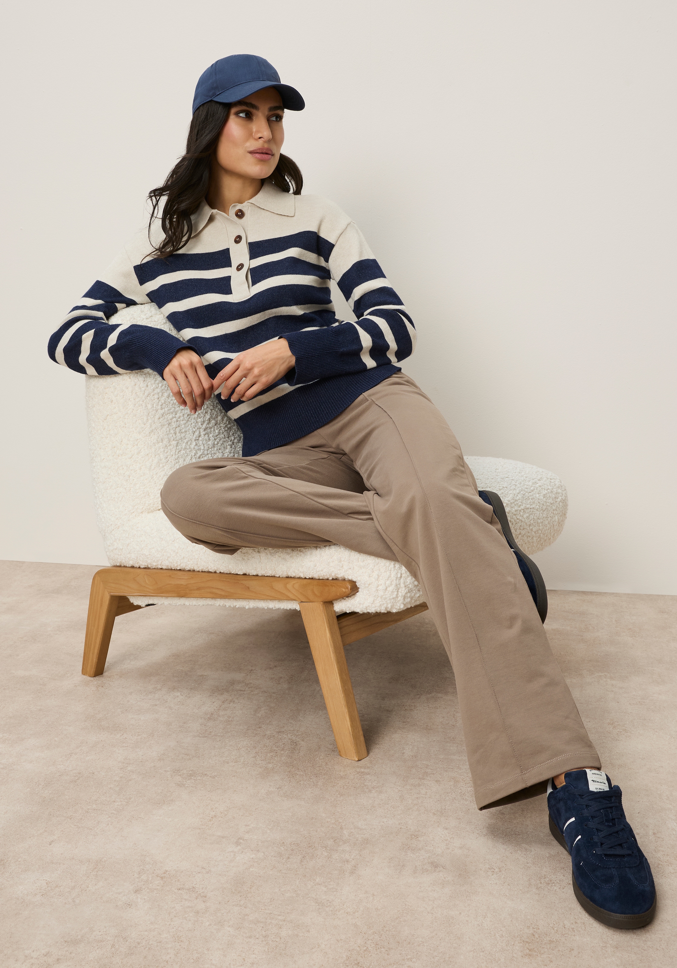 Tamaris Polokragenpullover »mit Polokragen, in elastischer Strickqualität« mit Streifen-Design