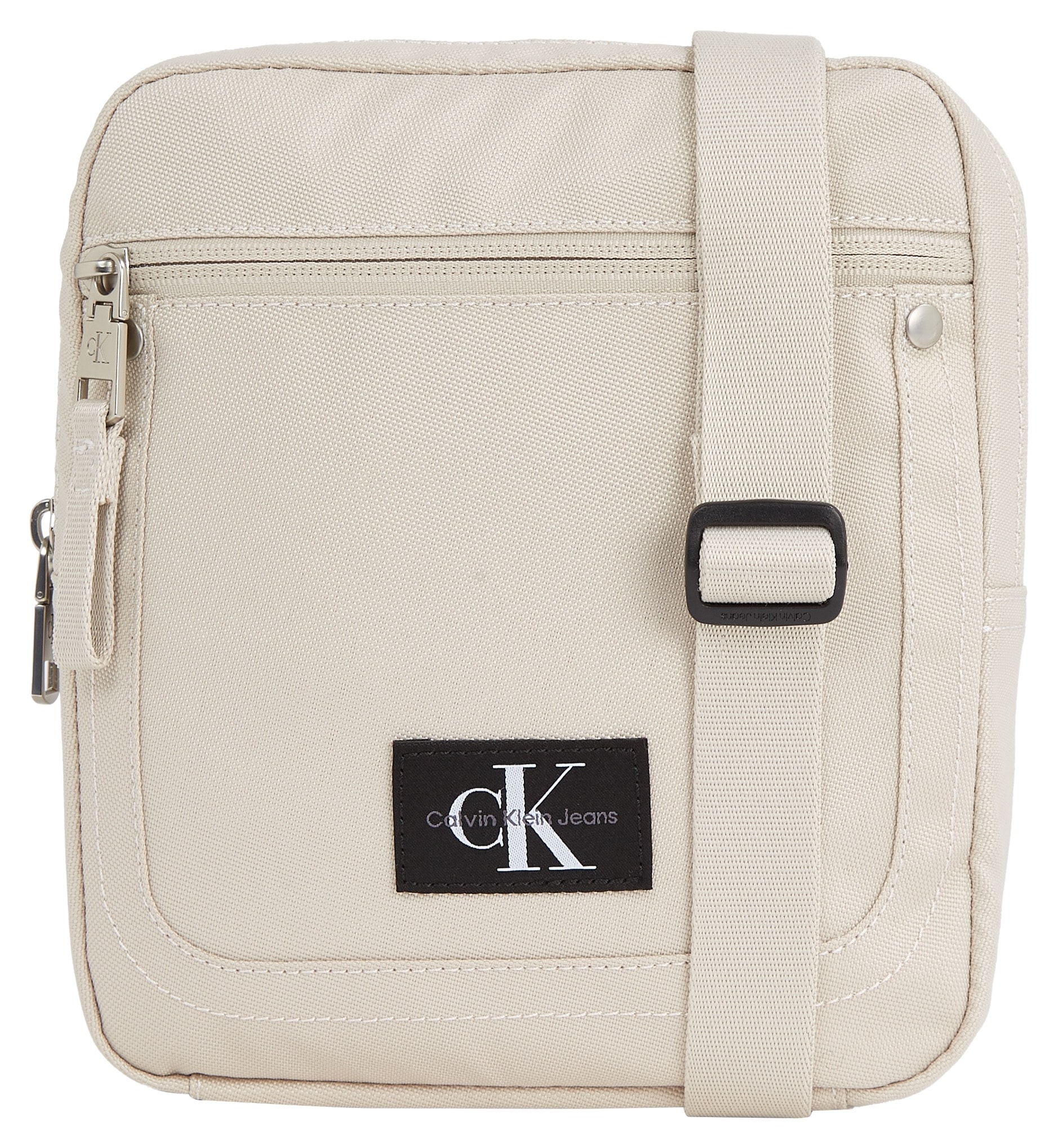 online ESSENTIALS Jeans W«, Calvin schlichtem BAUR »SPORT Mini in | kaufen REPORTER18 Design Bag Klein