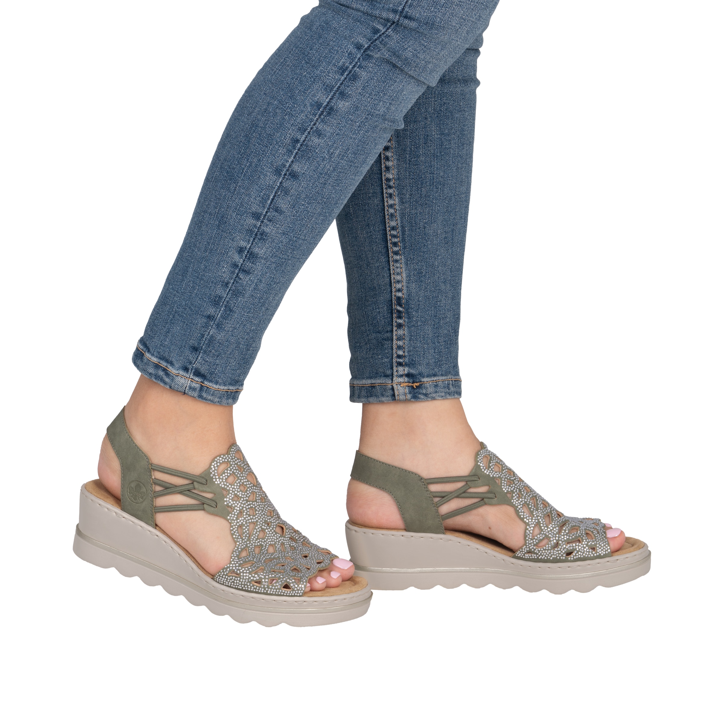 Rieker Keilsandalette  Sommerschuh, Plateausandale, Schlupfschuh mit Schmucksteinchen