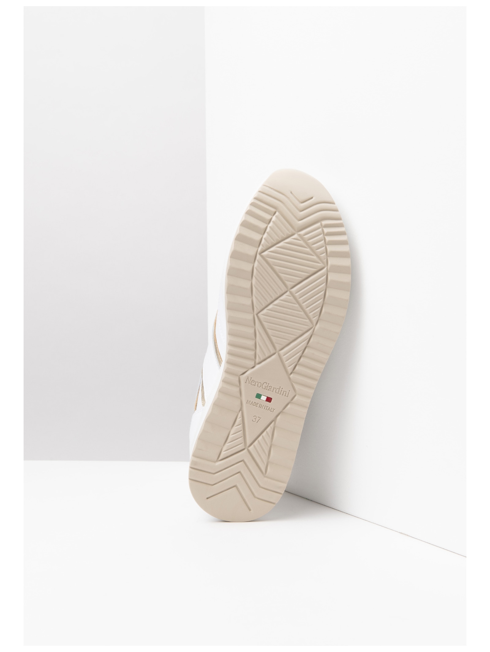 Nero Giardini Plateausneaker »Nero Giardini Sneaker Lederimitat«
