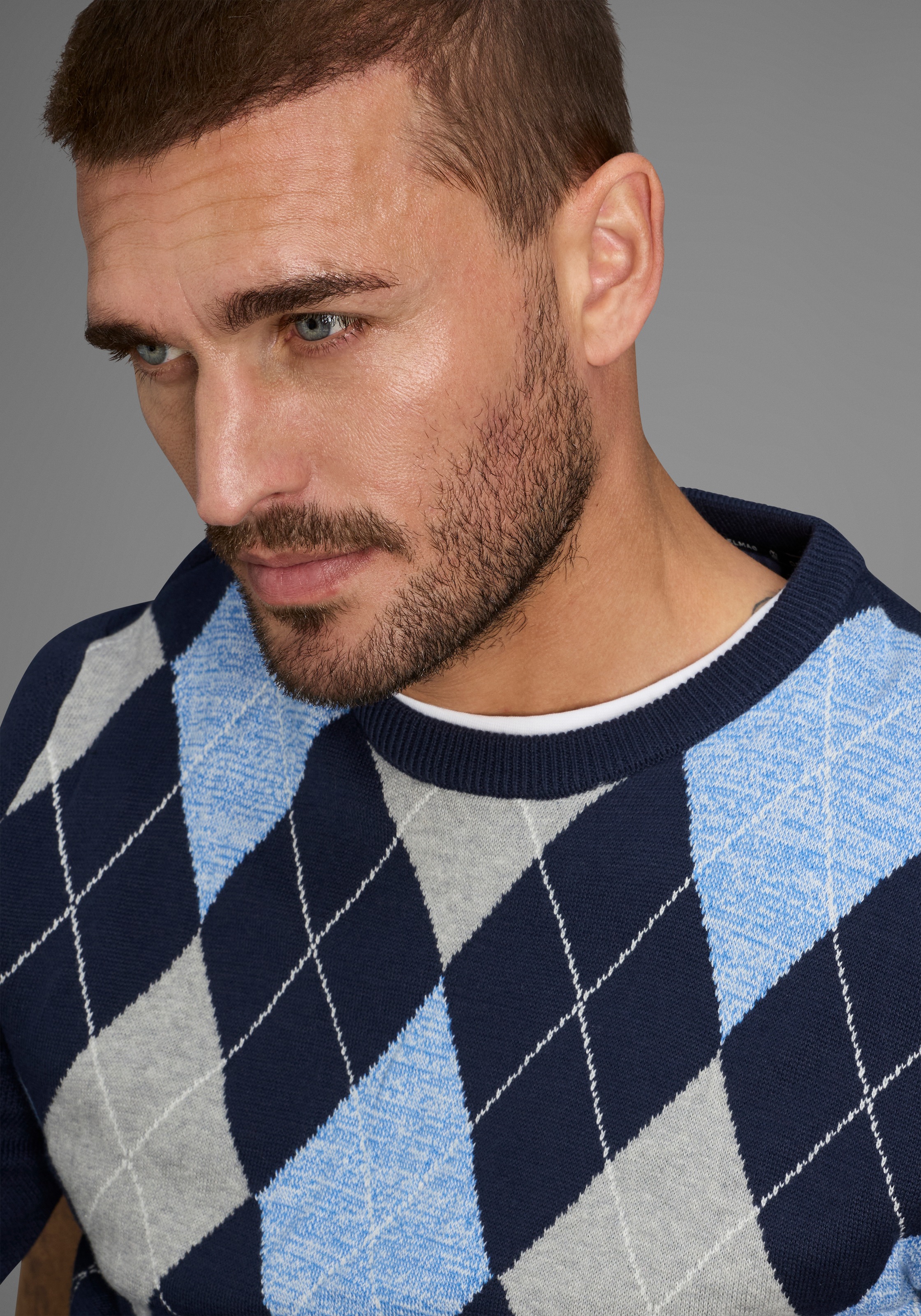 DELMAO Rundhalspullover "Neue Kollektion Modisches Highlight", Feinstrick m günstig online kaufen