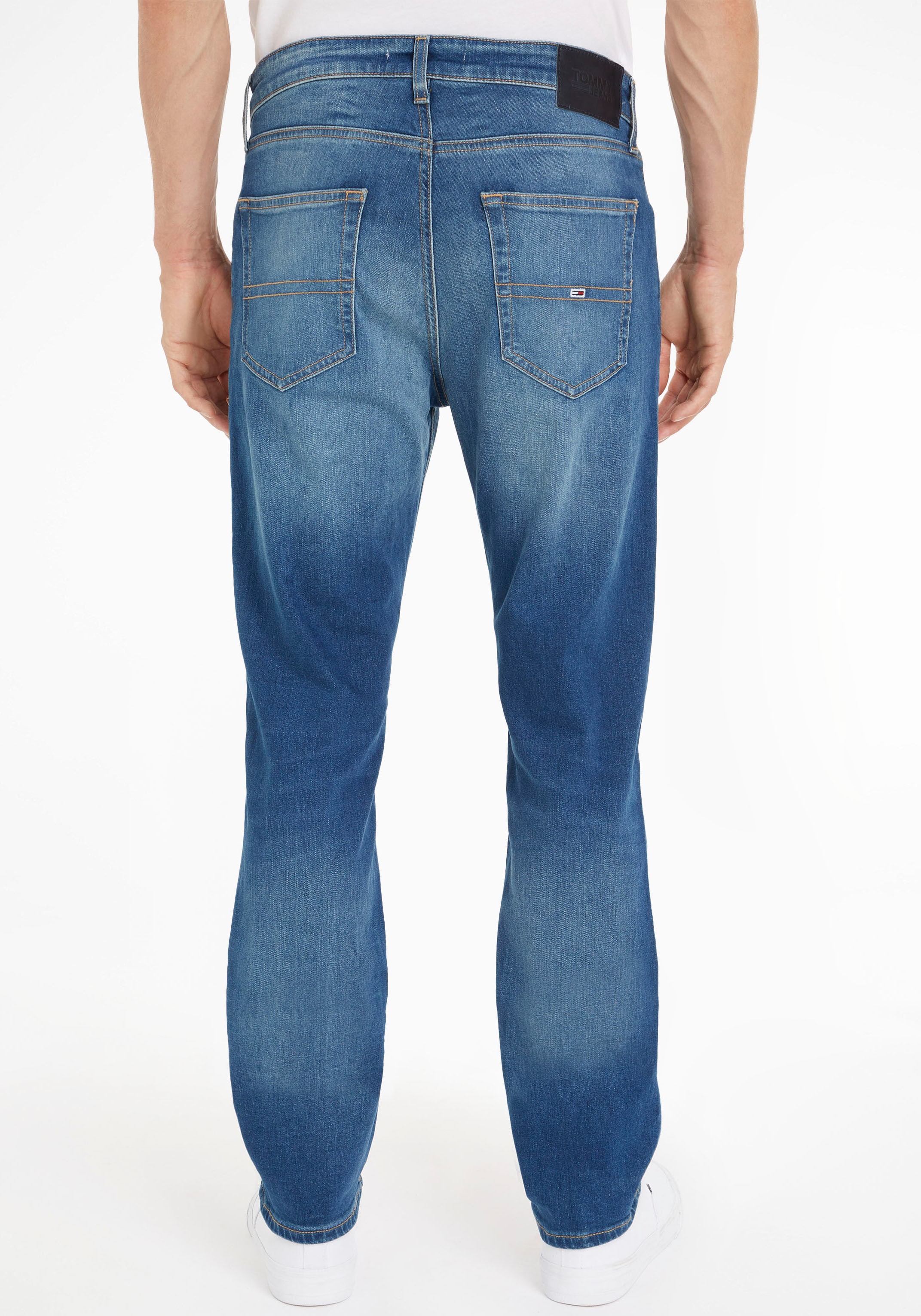 Tommy Jeans Straight-Jeans »RYAN«, mit Elasthan für einen bequemen Sitz