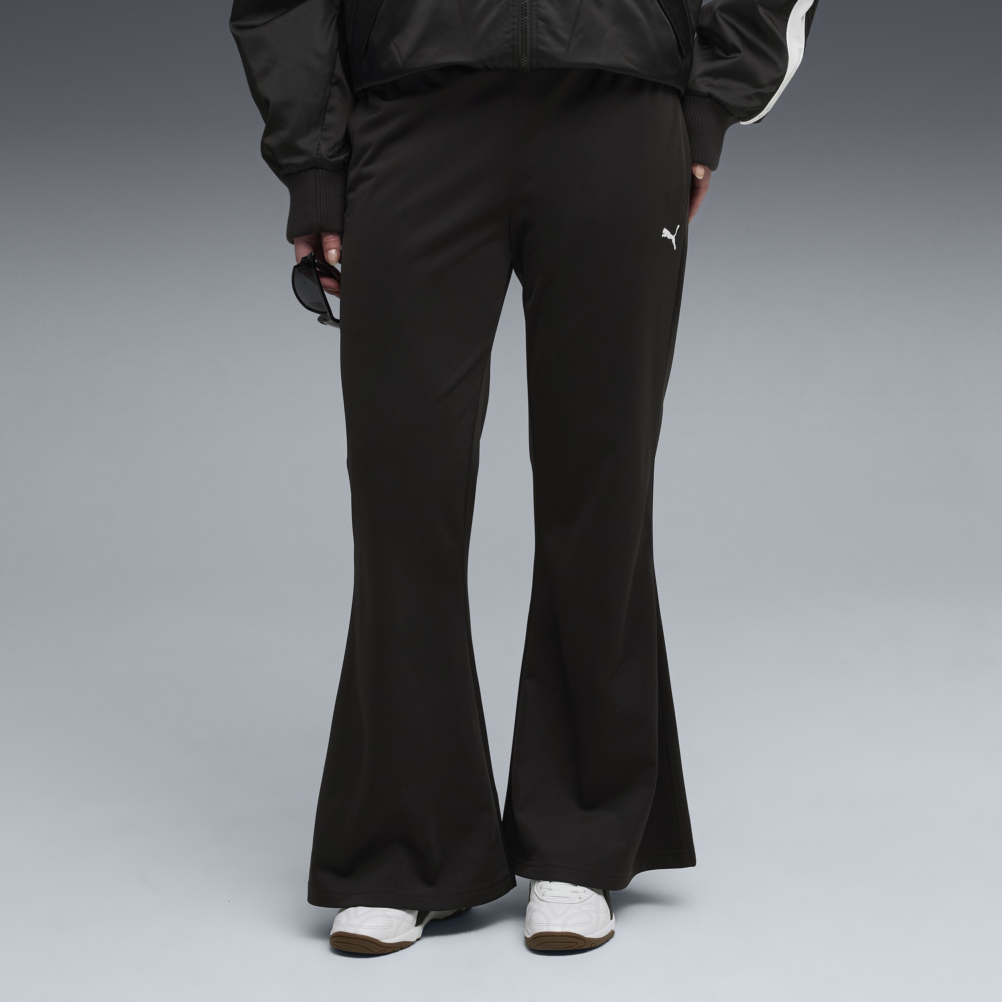 PUMA Sporthose »Wardrobe Essentials Schlaghose Damen«