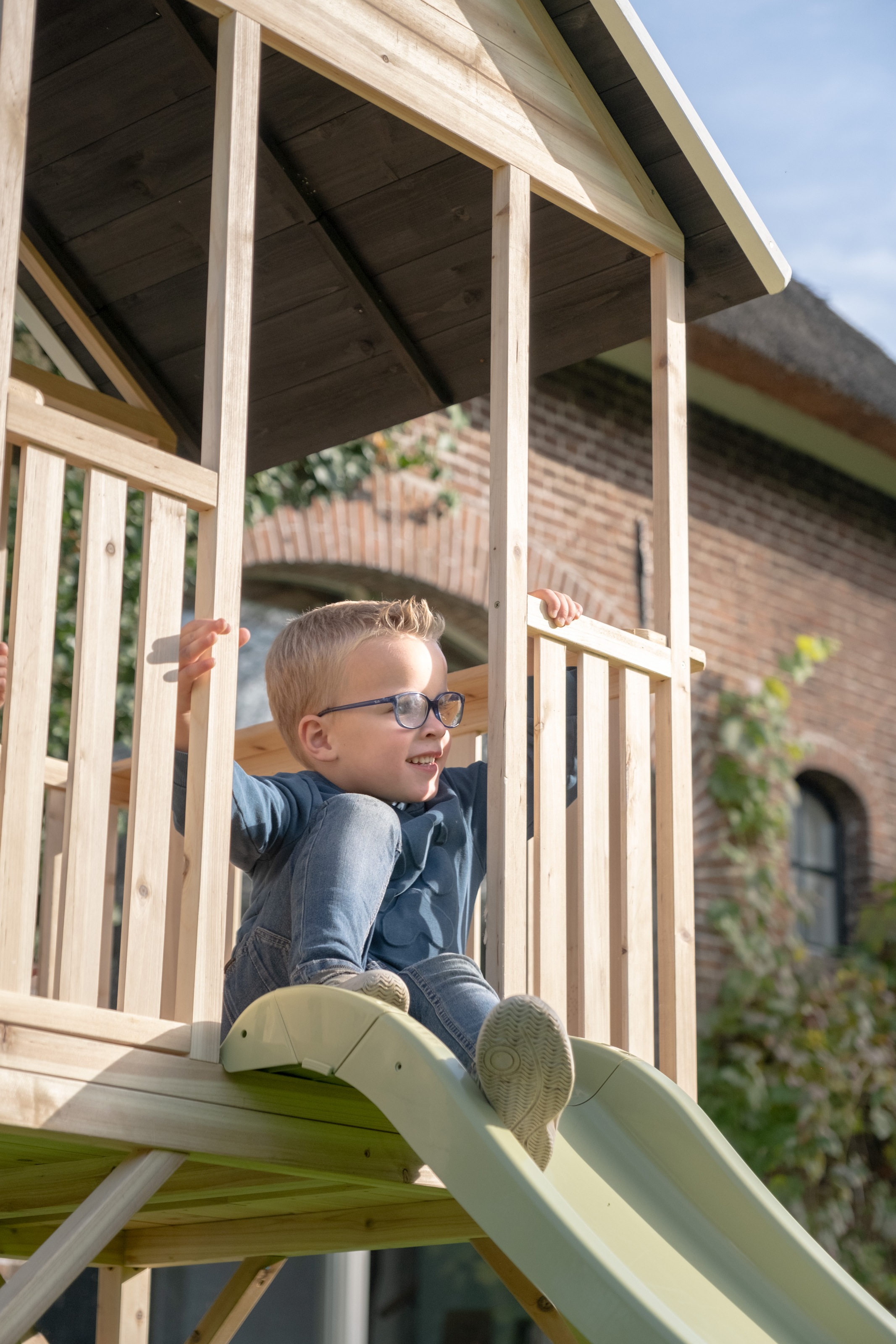 EXIT Spielhaus »Panorama 350« Dieses Produkt besteht aus FSC®-zertifiziertem Material.