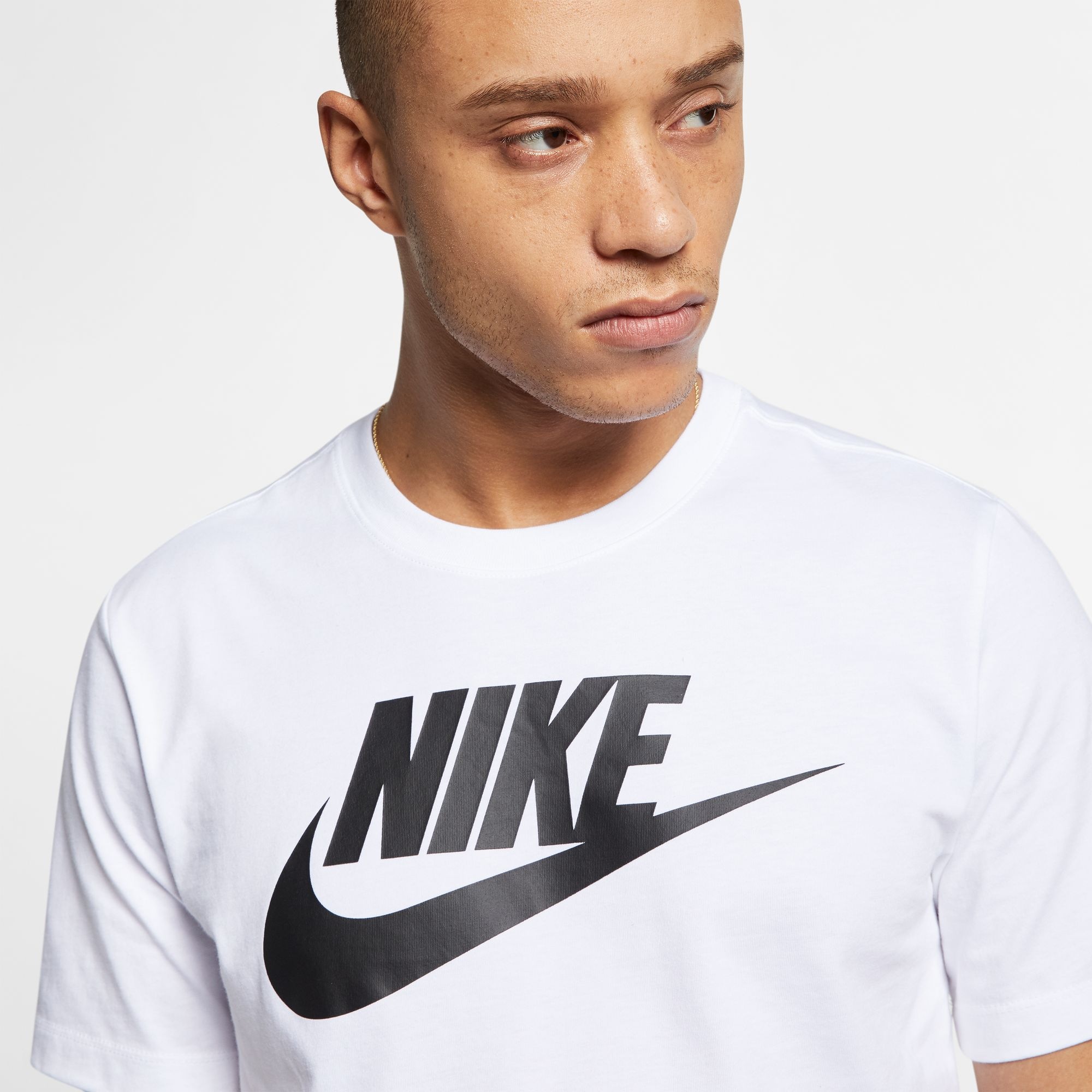 Thumbnail - Nike Sportswear T-Shirt "MENS T-SHIRT"