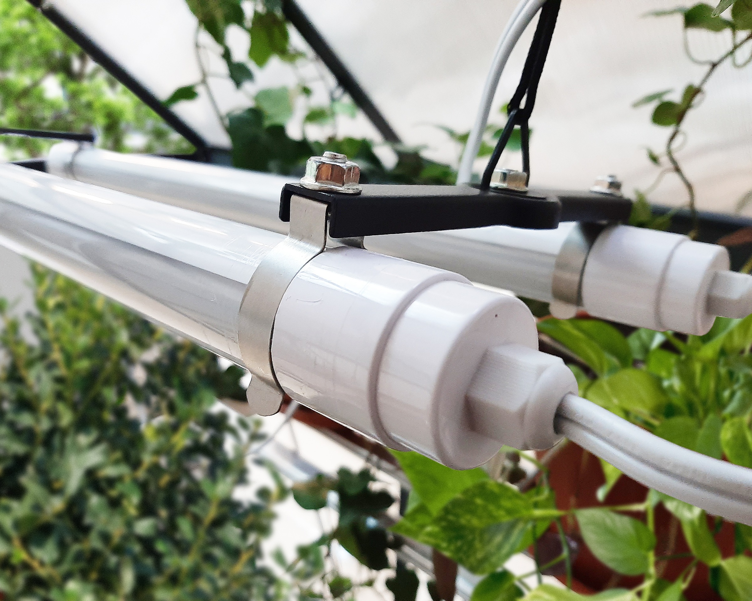 Palram - Canopia LED Gartenleuchte »Brighton«, Leuchtmittel LED-Modul | LED fest integriert, LED-UV-Wachstumslicht für Gewächshäuser