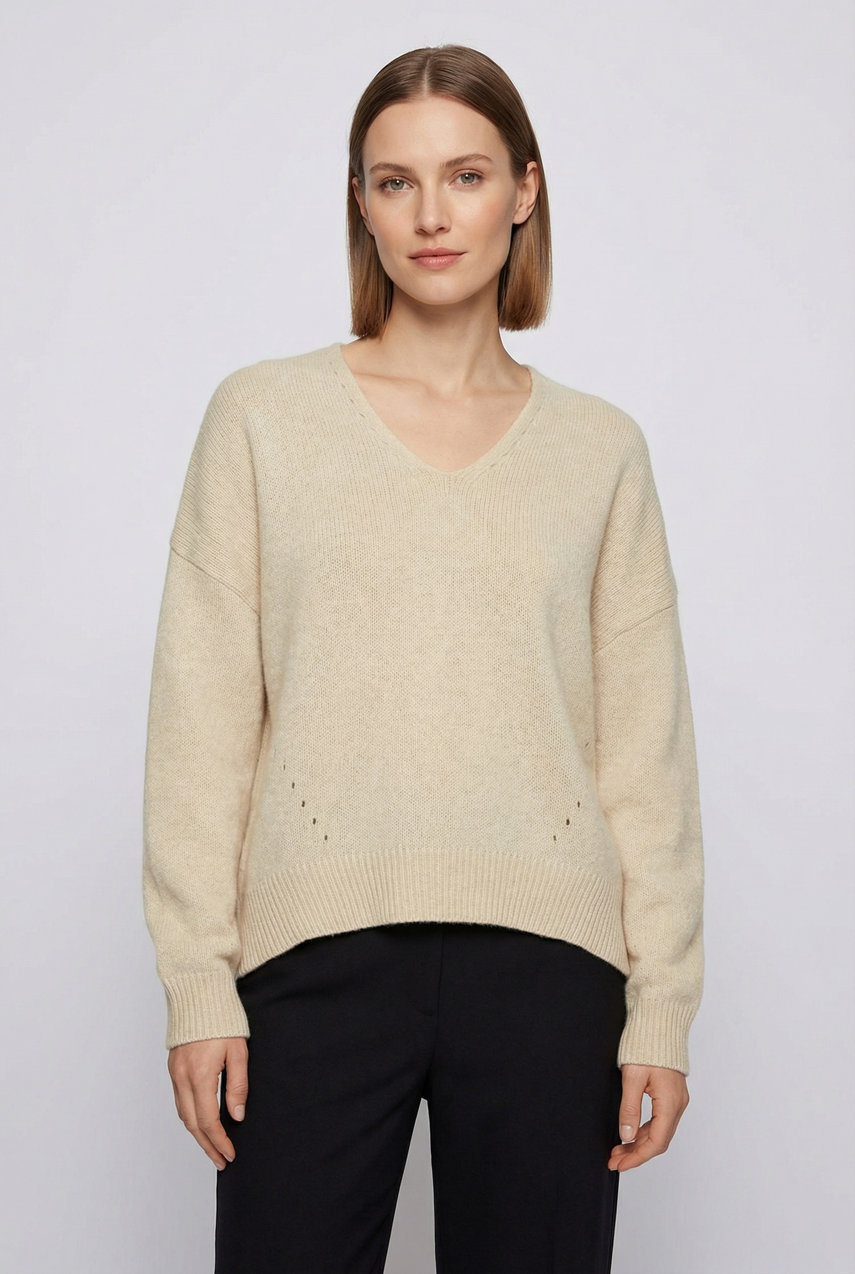 BOSS ORANGE Strickpullover "Fondyssa Premium Damenmode" im Relaxed Fit, V-Ausschnitt, Alpaka-Anteil