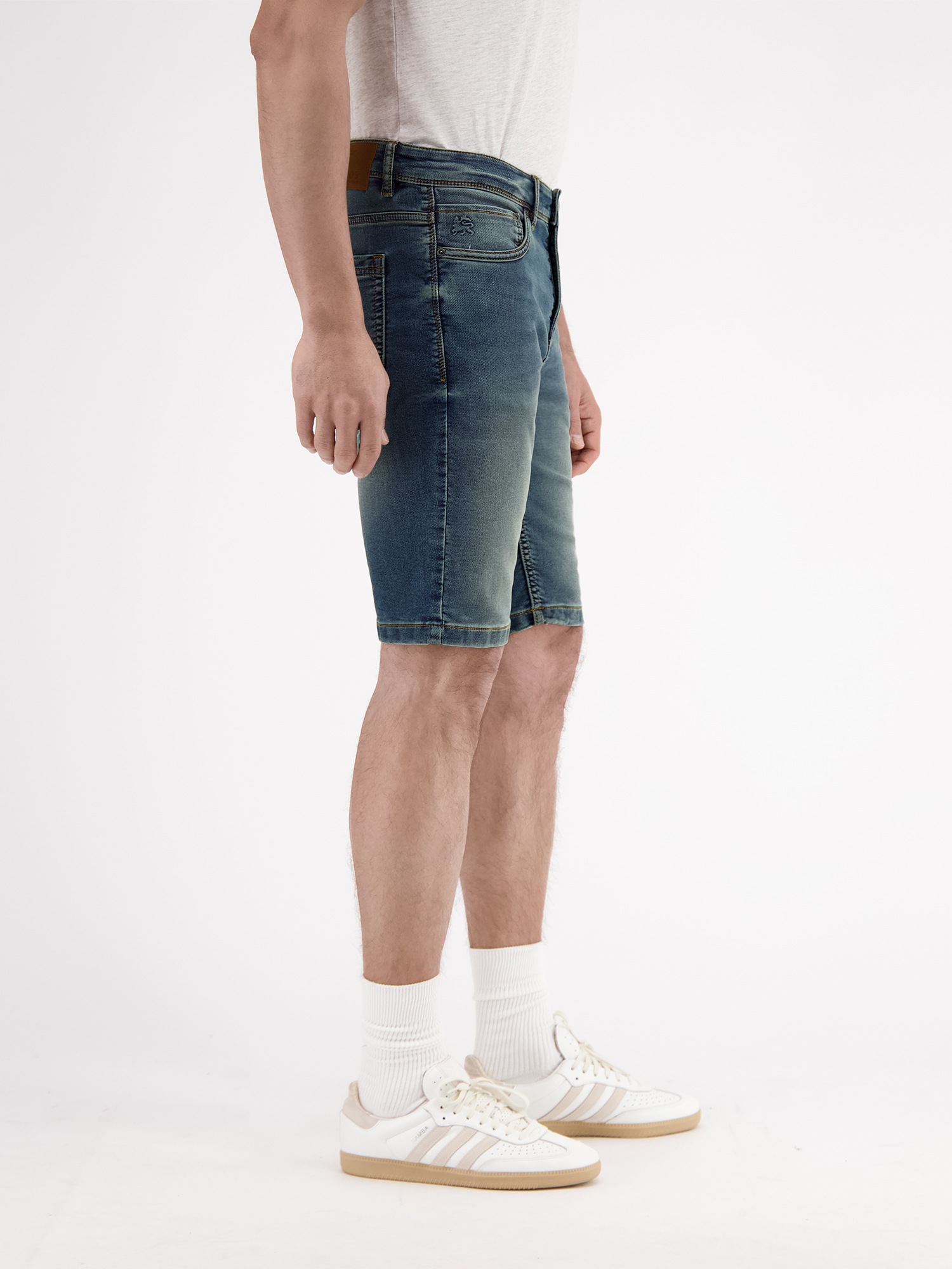 LERROS Jogg-Bermudas »LERROS Bequeme Jogg-Denim Bermuda«