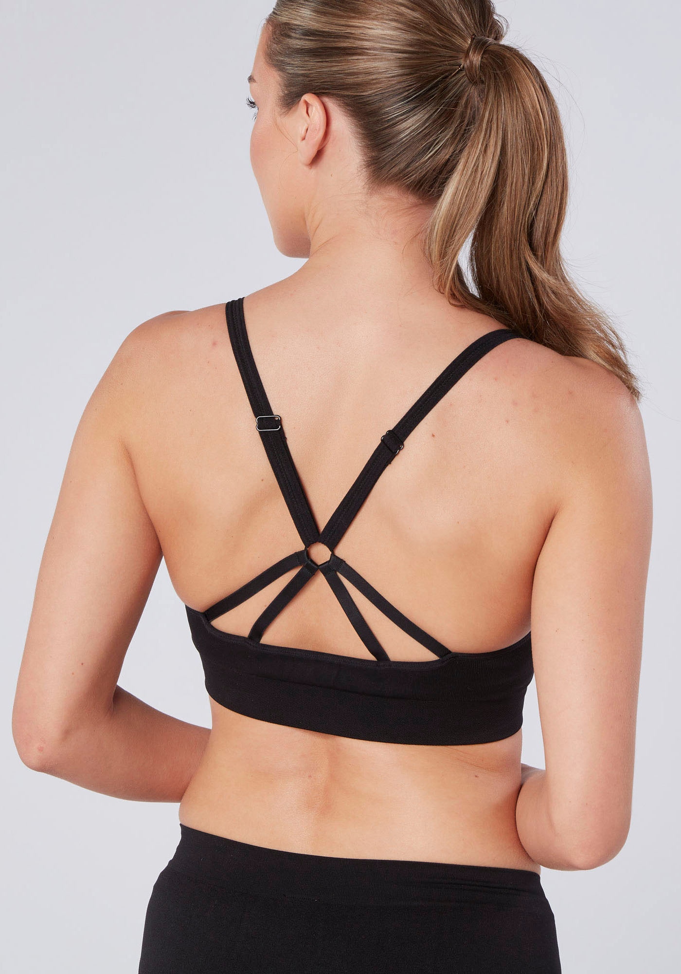 Reebok Bügelloser BH »"Maryna"« herausnehmbare Pads, modern, nahtlos, mit Logo, ohne Verschluss