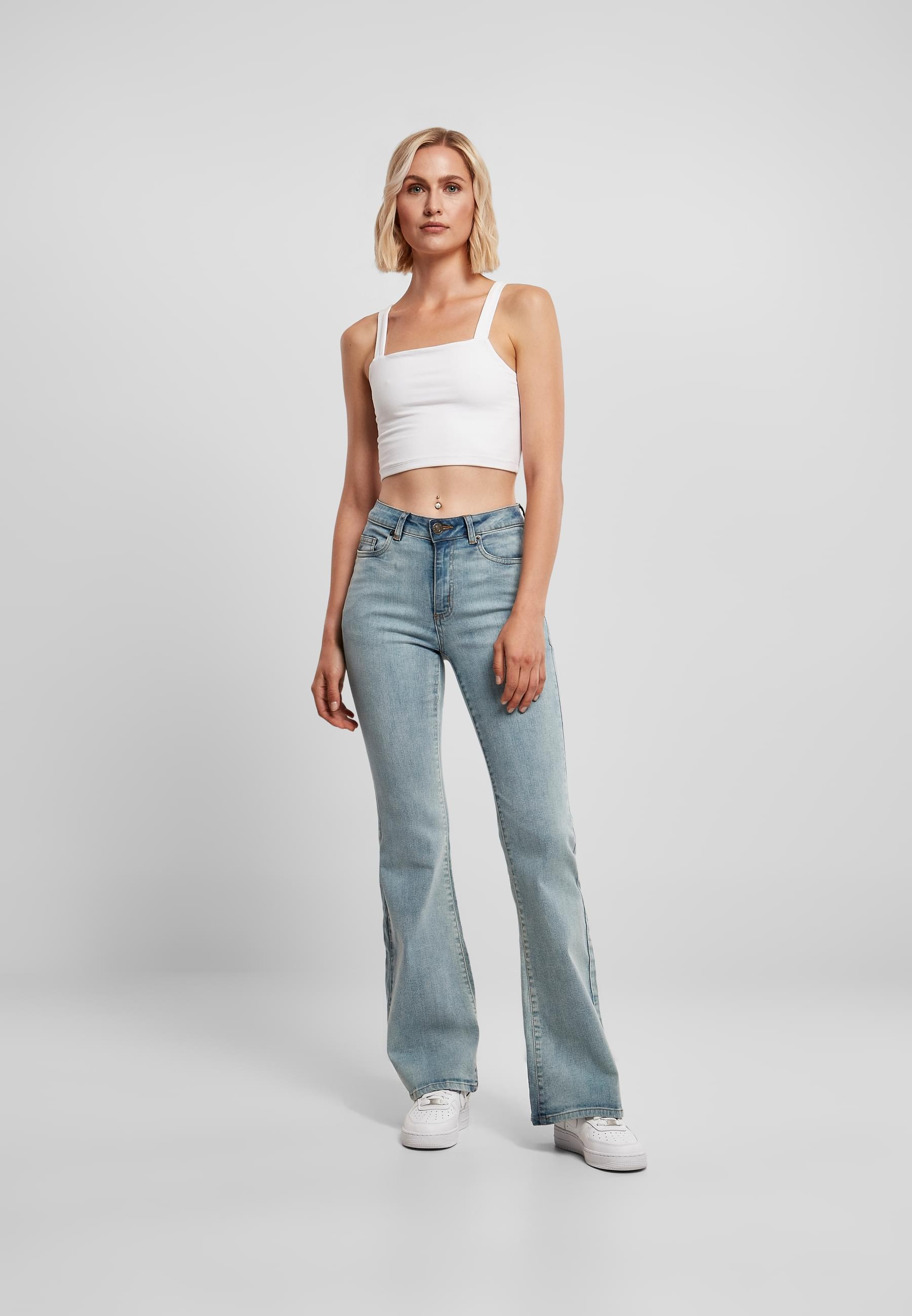 URBAN CLASSICS Bequeme Jeans »Urban Classics Damen Ladies High Waist Flared Denim Pants«, (1 tlg.)
