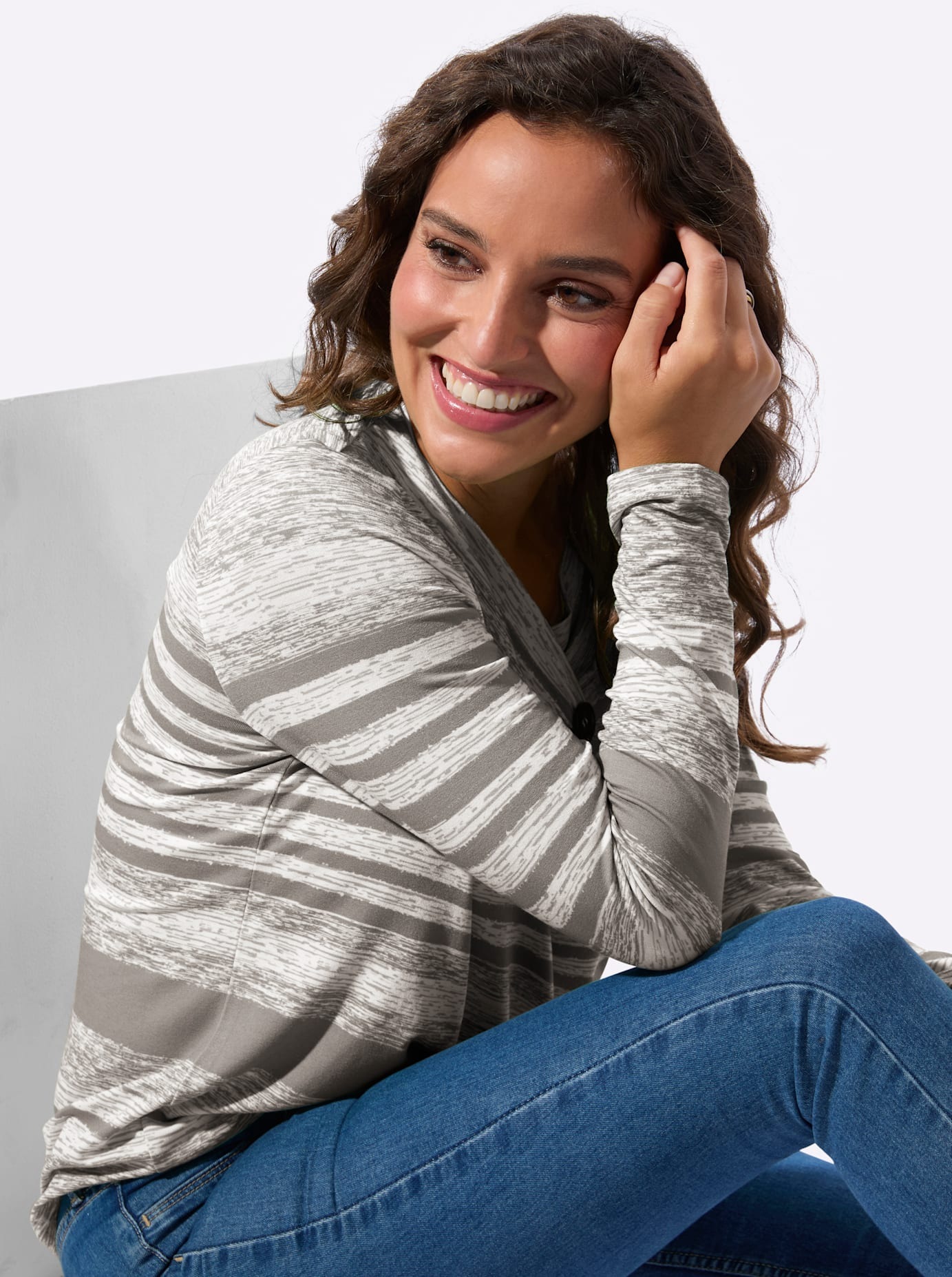 Casual Looks Langarmshirt »V-Shirt« 1 tlg.