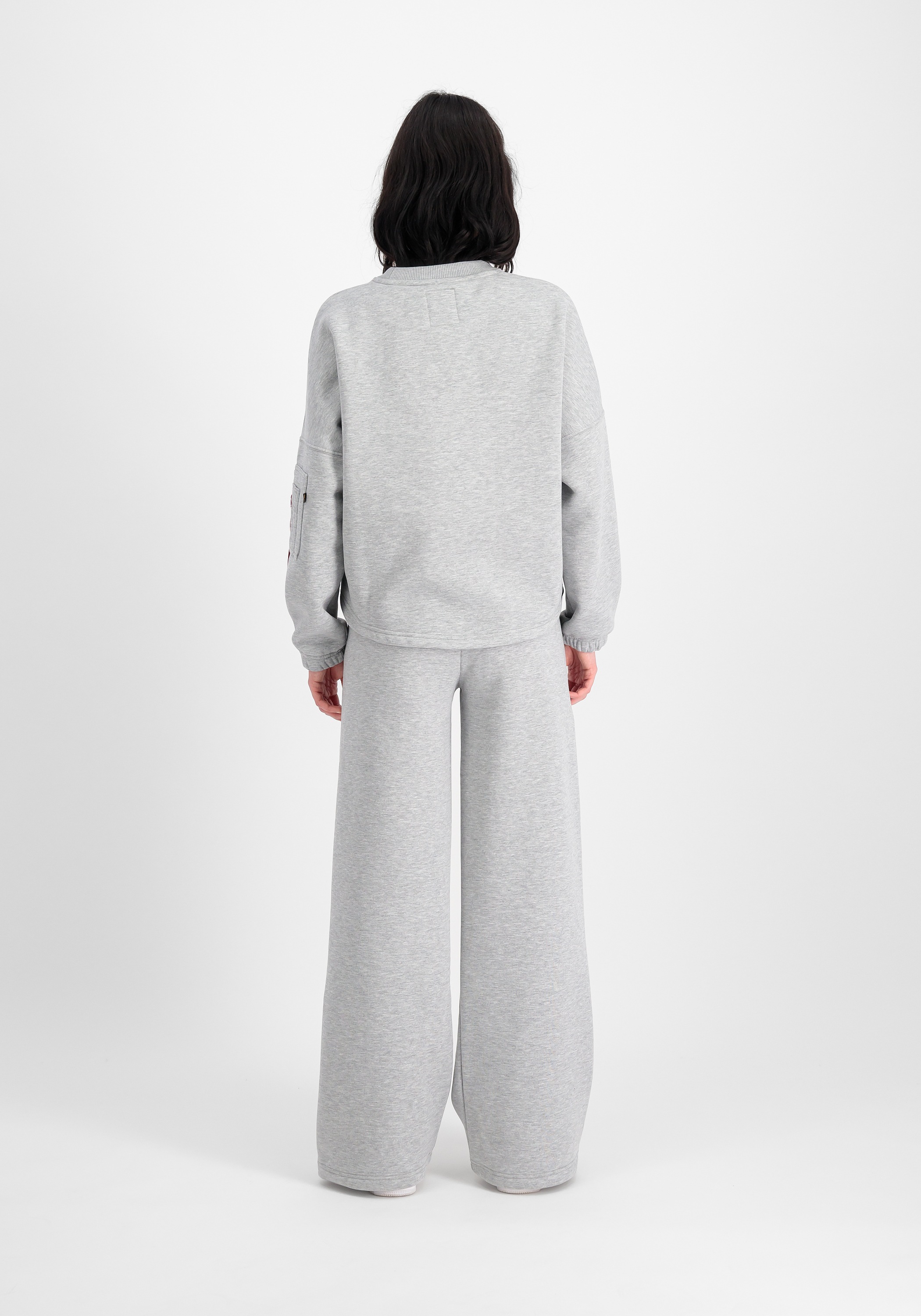 Alpha Industries Jogginghose »Alpha Industries Women - Jogger X-Fit Label Wide Jogger Wmn«