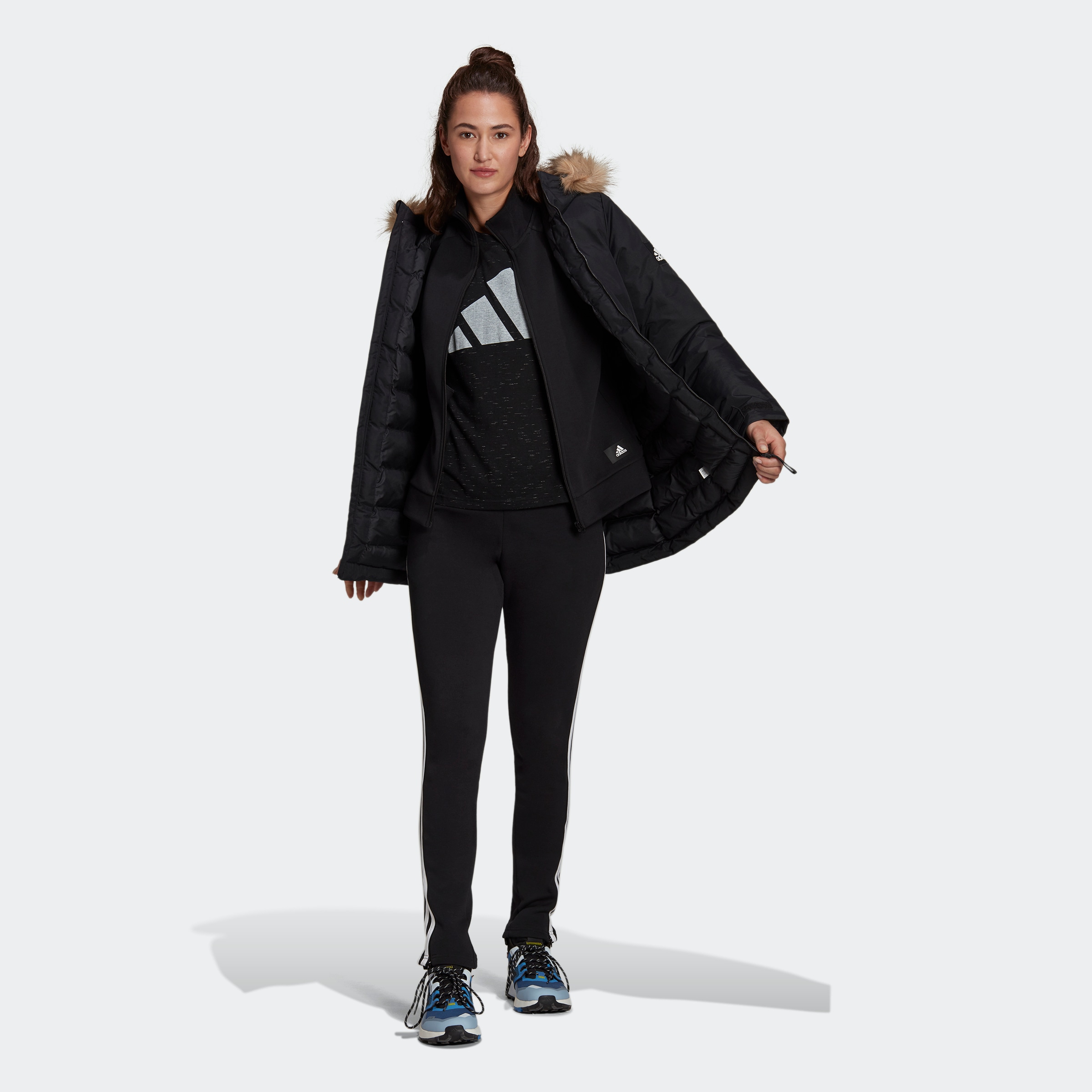 mit für | PARKA«, »UTILITAS Outdoorjacke kaufen HOODED BAUR Sportswear Kapuze adidas