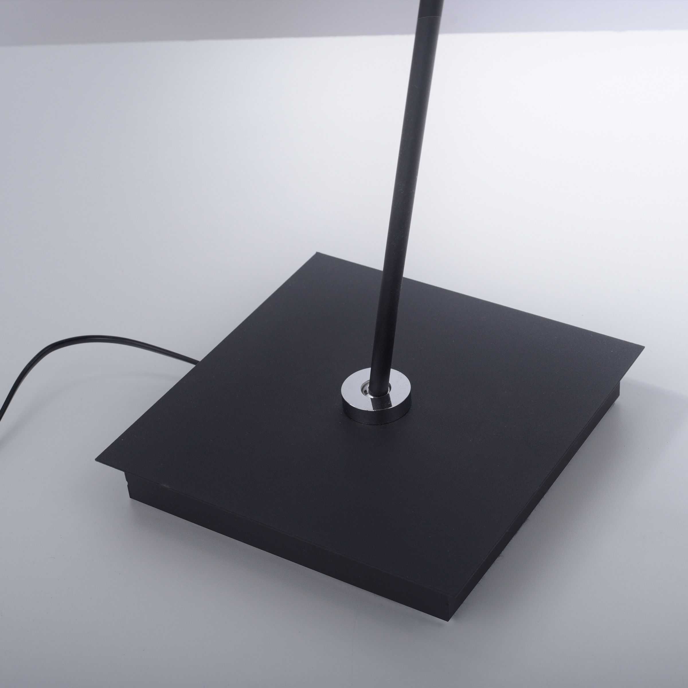 Neuhaus PURE LED Stehlampe »PURE Mira« LED-Board 1 Stk. warmweiß - kaltweiß Dimmbar, CCT, Fußschalter, Fernbedienung, drehbar