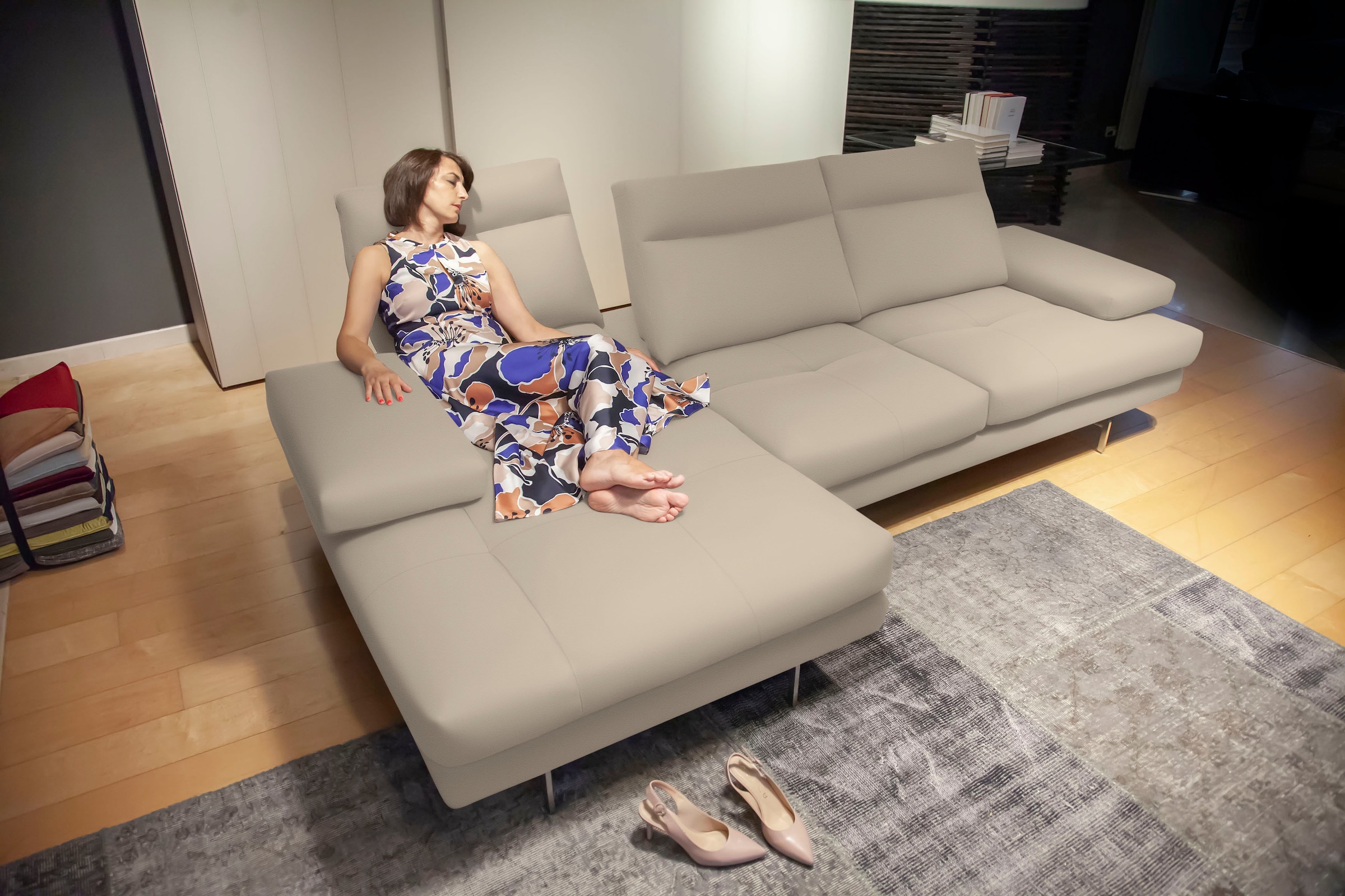 CALIA ITALIA Ecksofa "Toby Wing, B/T: 288/153 cm, Designsofa mit hohem Sitzkomfort, L-Form" inklusive Sitztiefenverstellung, Füße in chrom glänzend