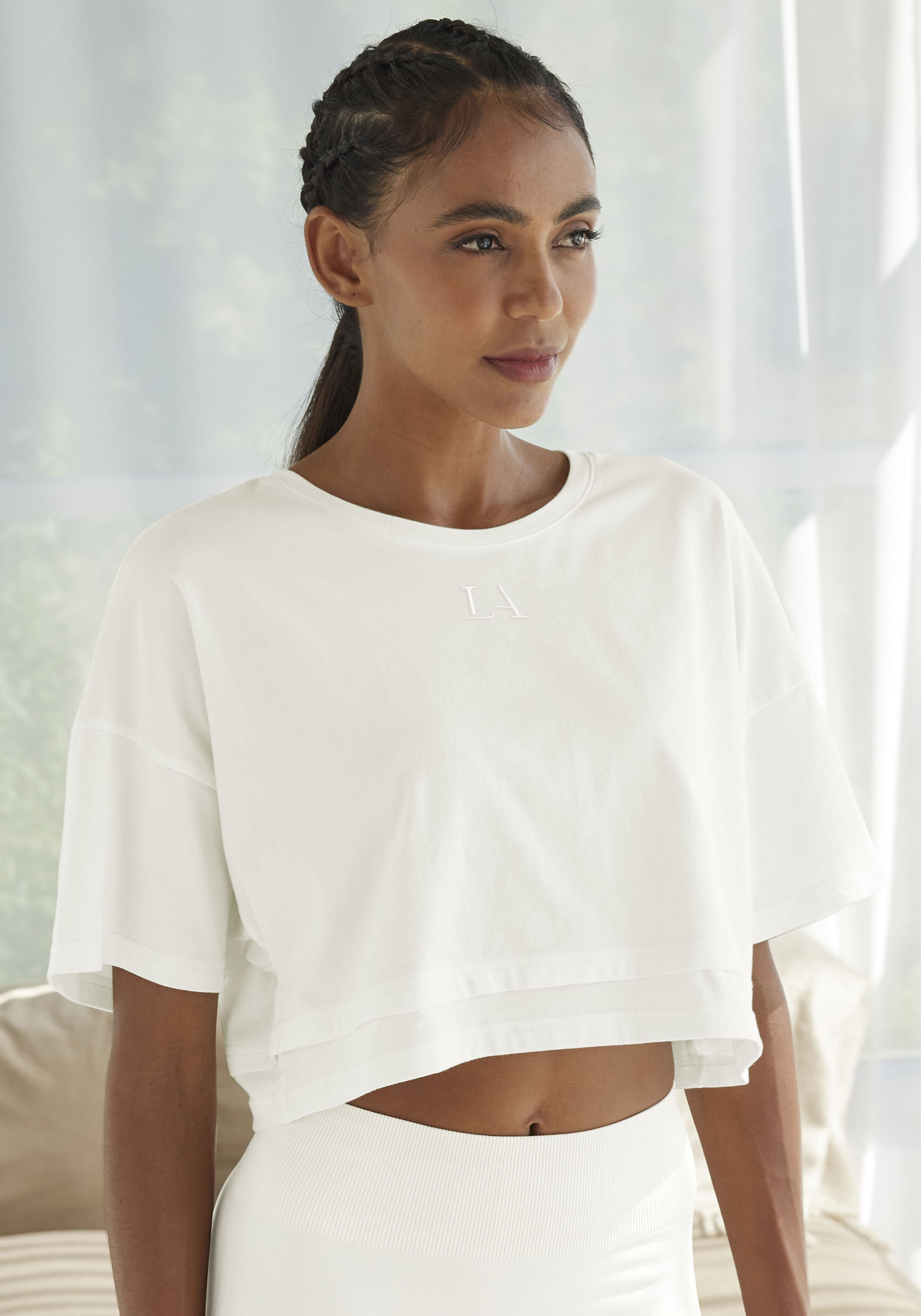 LASCANA Kurzarmshirt T-Shirt, weite Form mit Lagen-Look