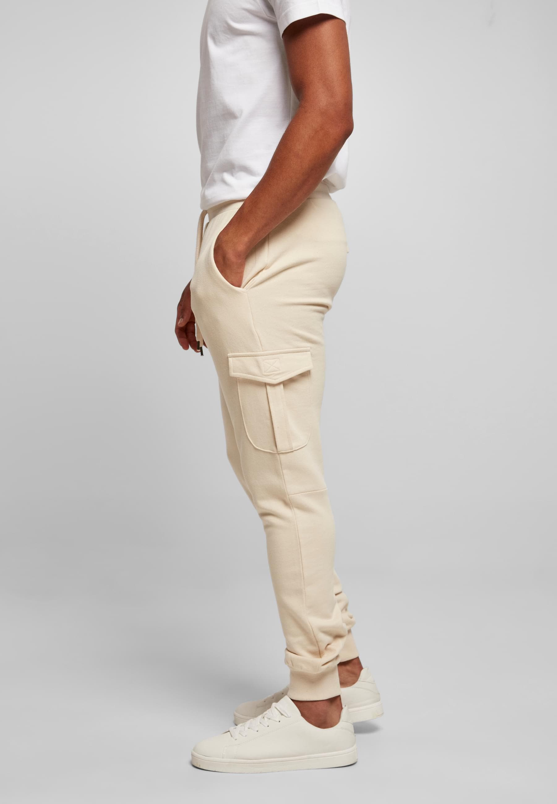 URBAN CLASSICS Cargohose »Urban Classics Herren Fitted Cargo Sweatpants«, (1 tlg.)