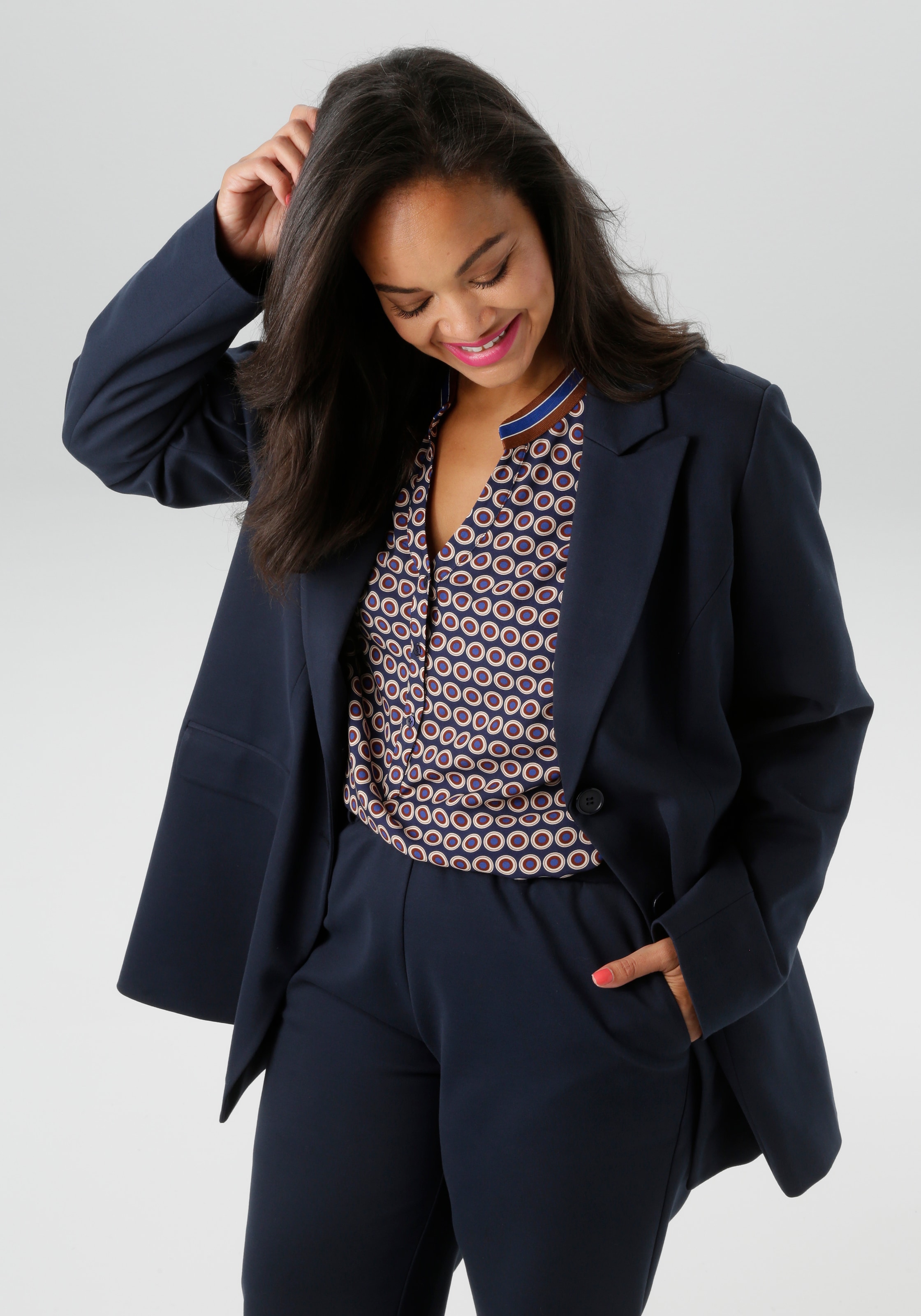 Aniston PLUS Jerseyblazer, aus super bequemer elastischer Qualität - NEUE K günstig online kaufen