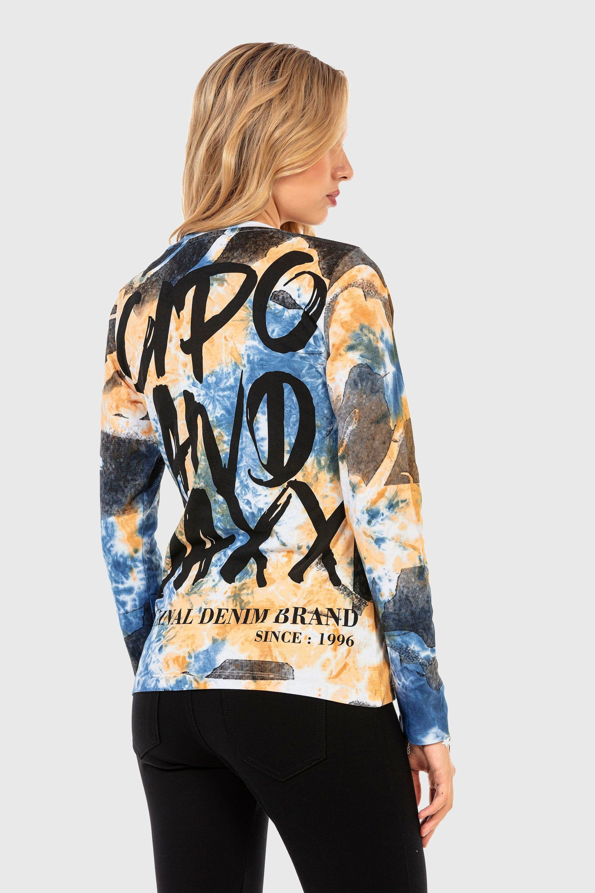Cipo & Baxx Sweatshirt »SWEATSHIRT«, (1 tlg.), komfortablen Stil