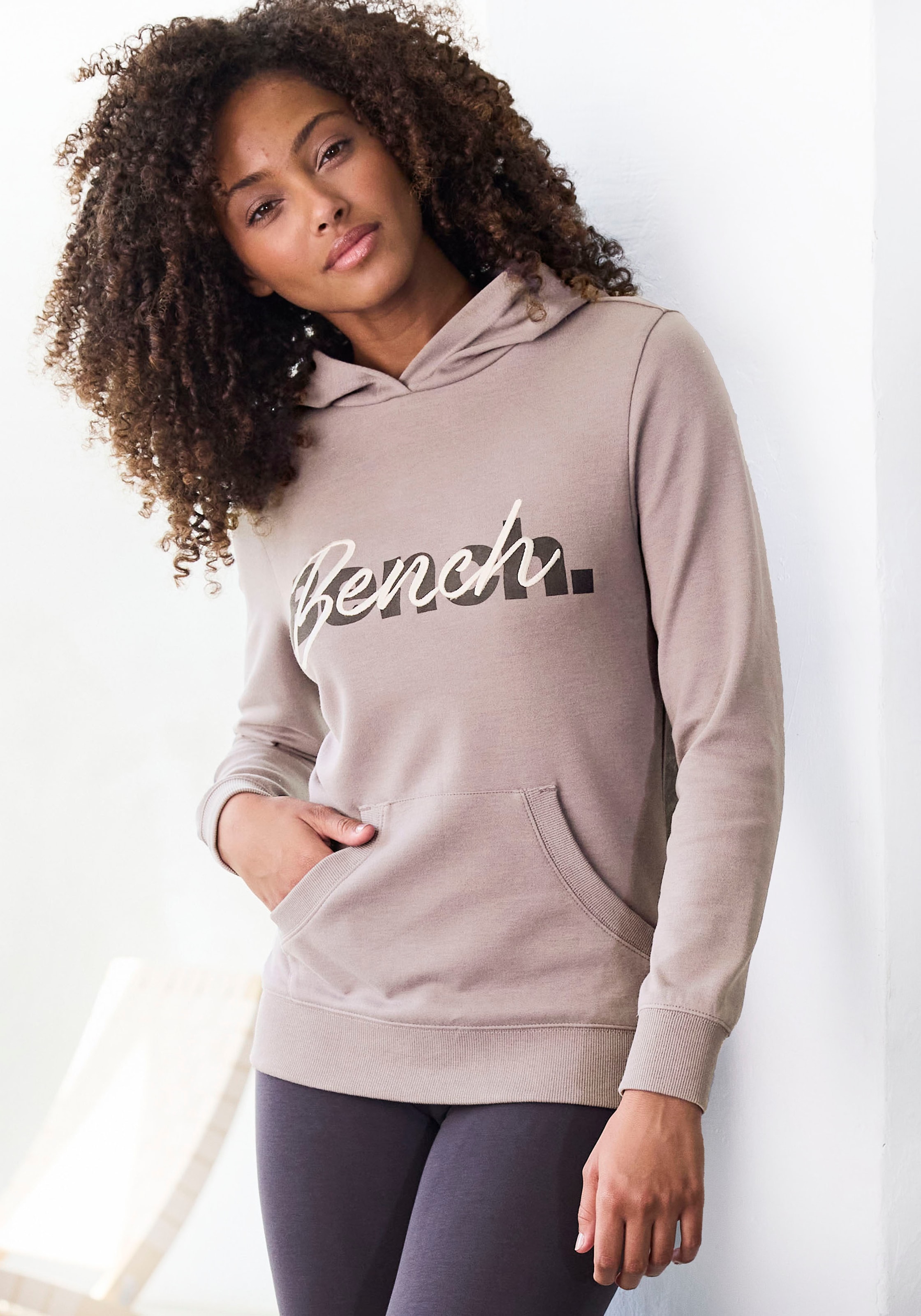 Bench. Loungewear Kapuzensweatshirt mit Kangurutasche Loungeanzug Hoodie online kaufen BAUR