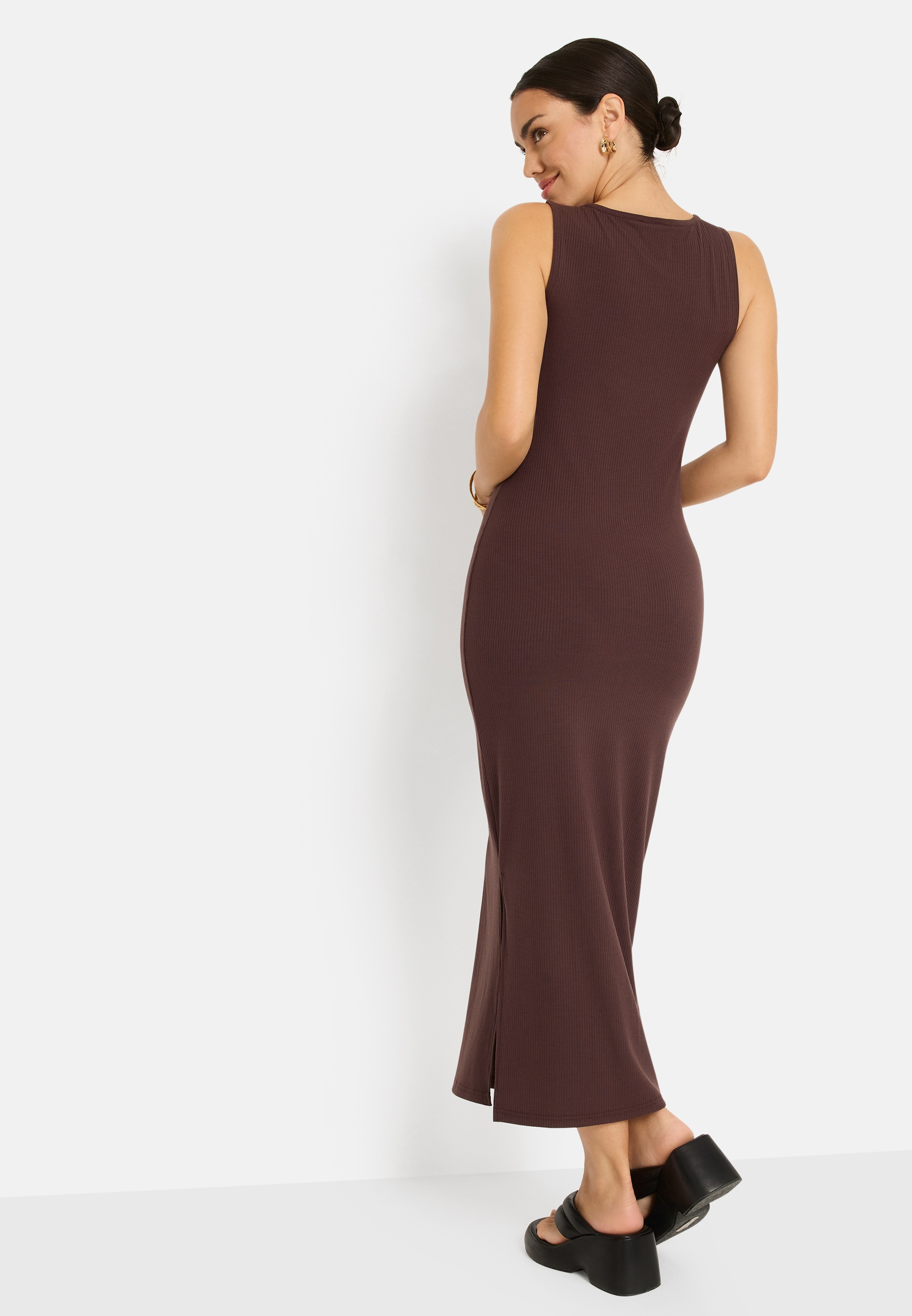 LSCN by LASCANA Maxikleid Ohne Taschen aus weicher Rippware mit Cut-out-Detail, Rippkleid