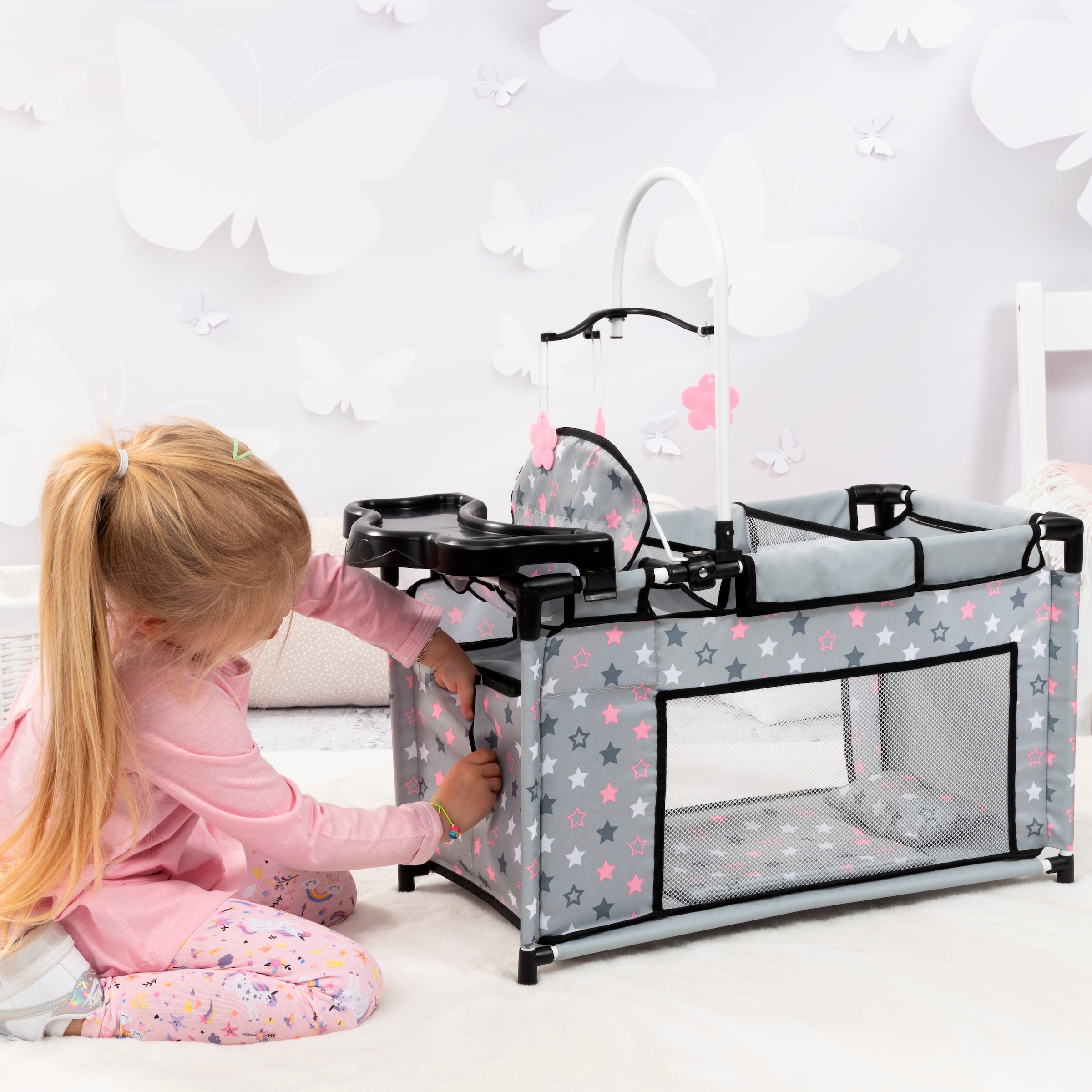 Bayer Puppenbett »Puppenmultibett, grau«, Mit integriertem Hochstuhl, Wickelablage und Mobile