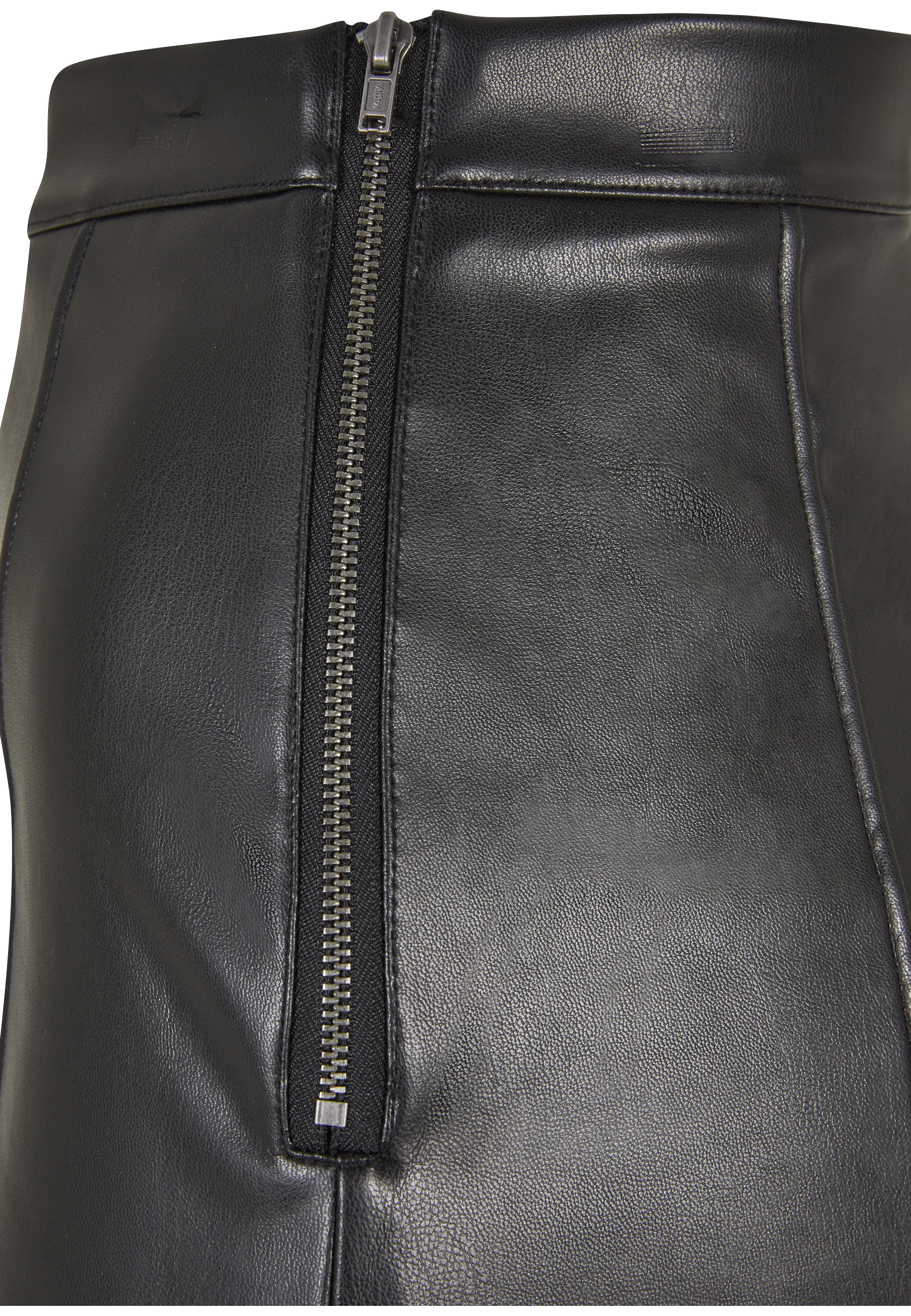 URBAN CLASSICS Sommerrock »Urban Classics Damen Ladies Synthetic Leather Midi Skirt« 1 Stk.