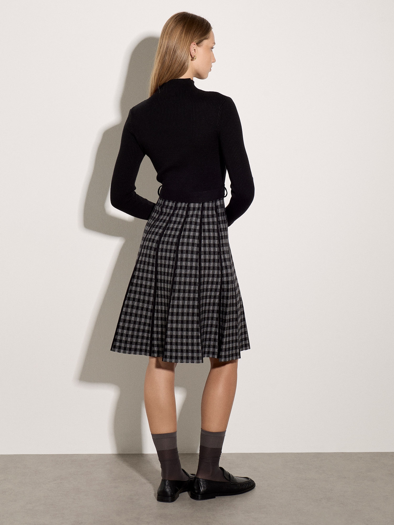 Apricot Midikleid »Strickkleid« mit Stoffgürtel, 2 Stk. tlg. mit kariertem Rockteil