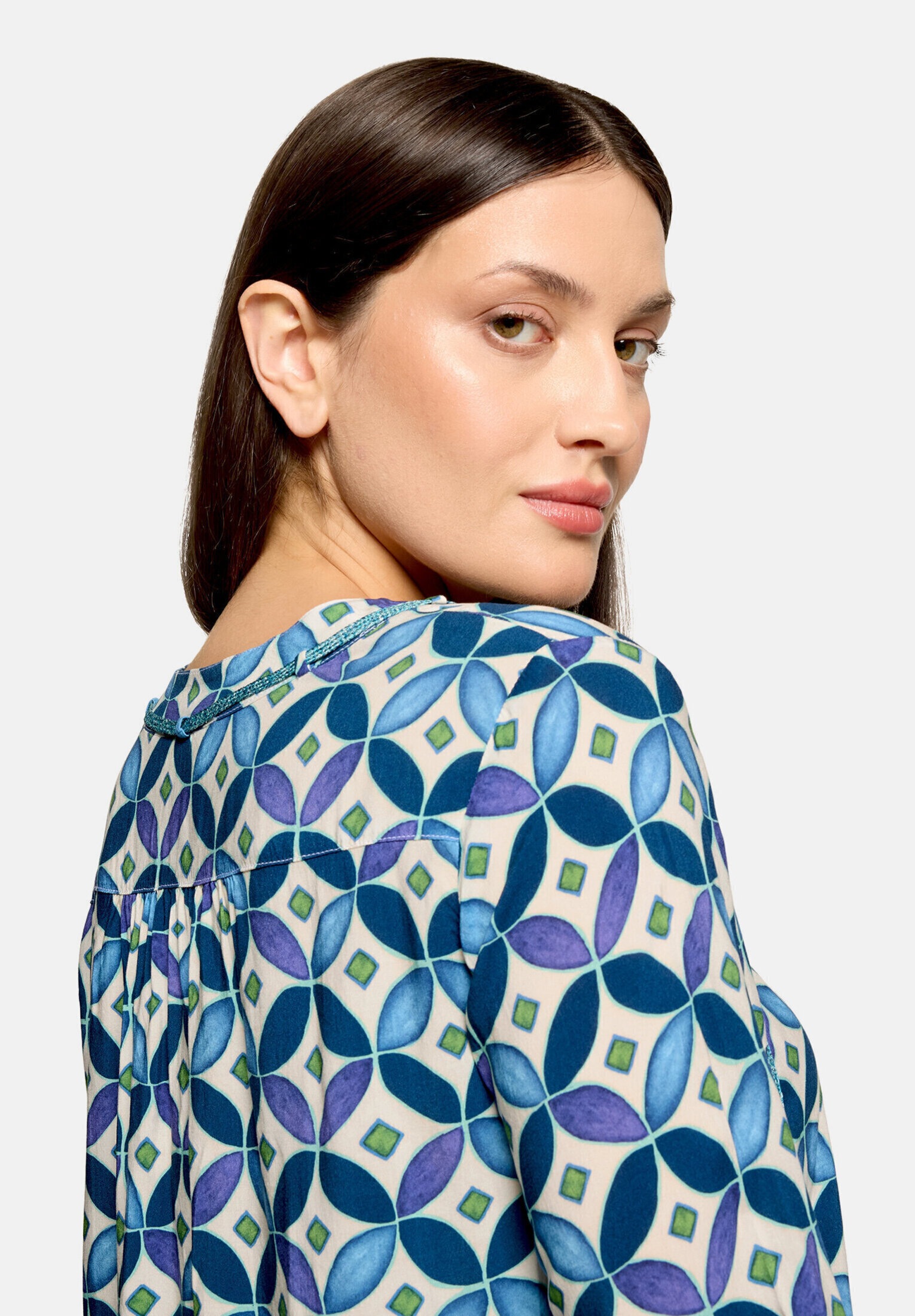 Cartoon Shirtbluse »Damen mit Schnürung«