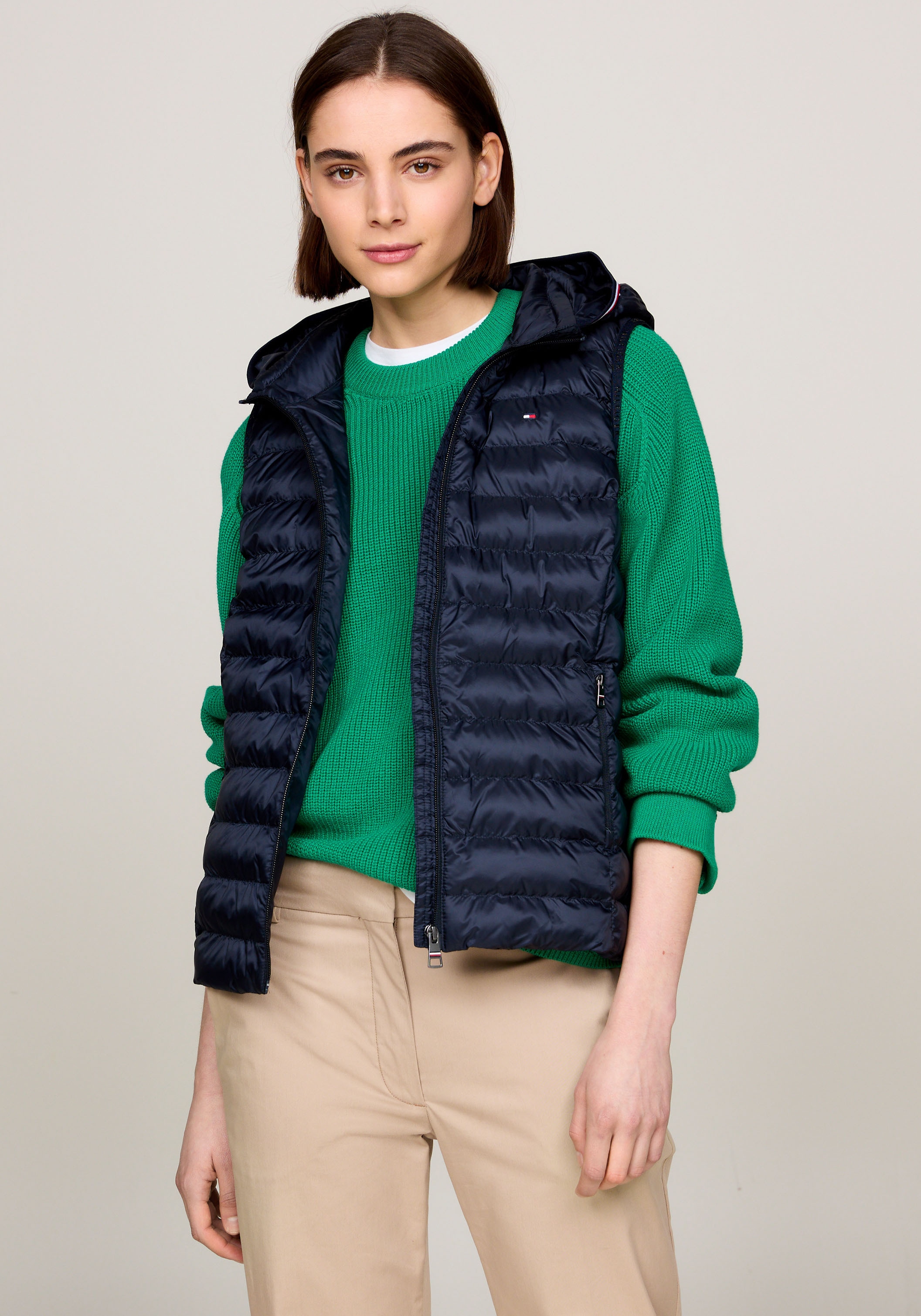 TOMMY HILFIGER Steppweste »LW PADDED GLOBAL STRIPE VEST«, (Global Serie TH WOMEN), Reißverschlusstaschen