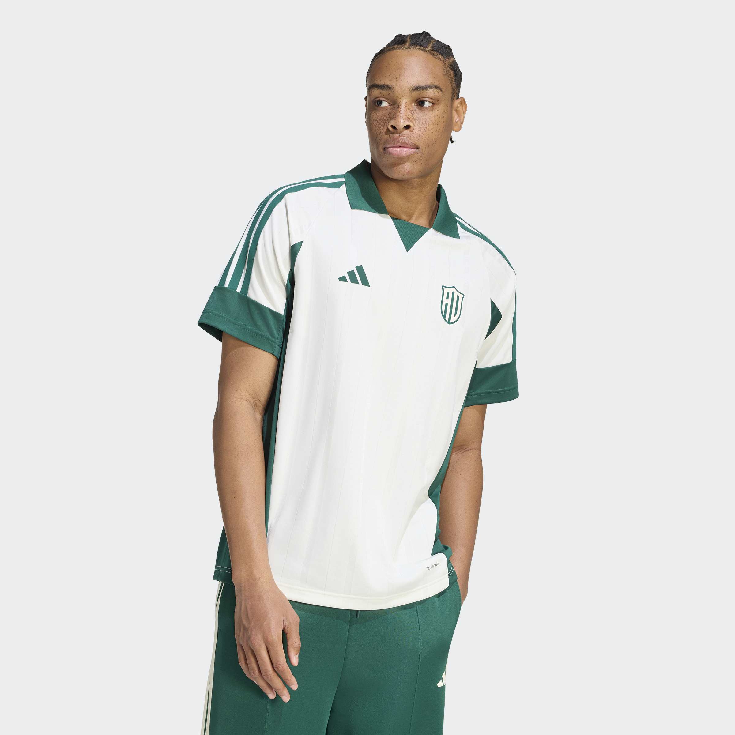 adidas Sportswear T-Shirt "CLIMACOOL LUX TIRO CREST GRAPHIC POLO" sportlicher Stil, aus Polyester, mit climacool