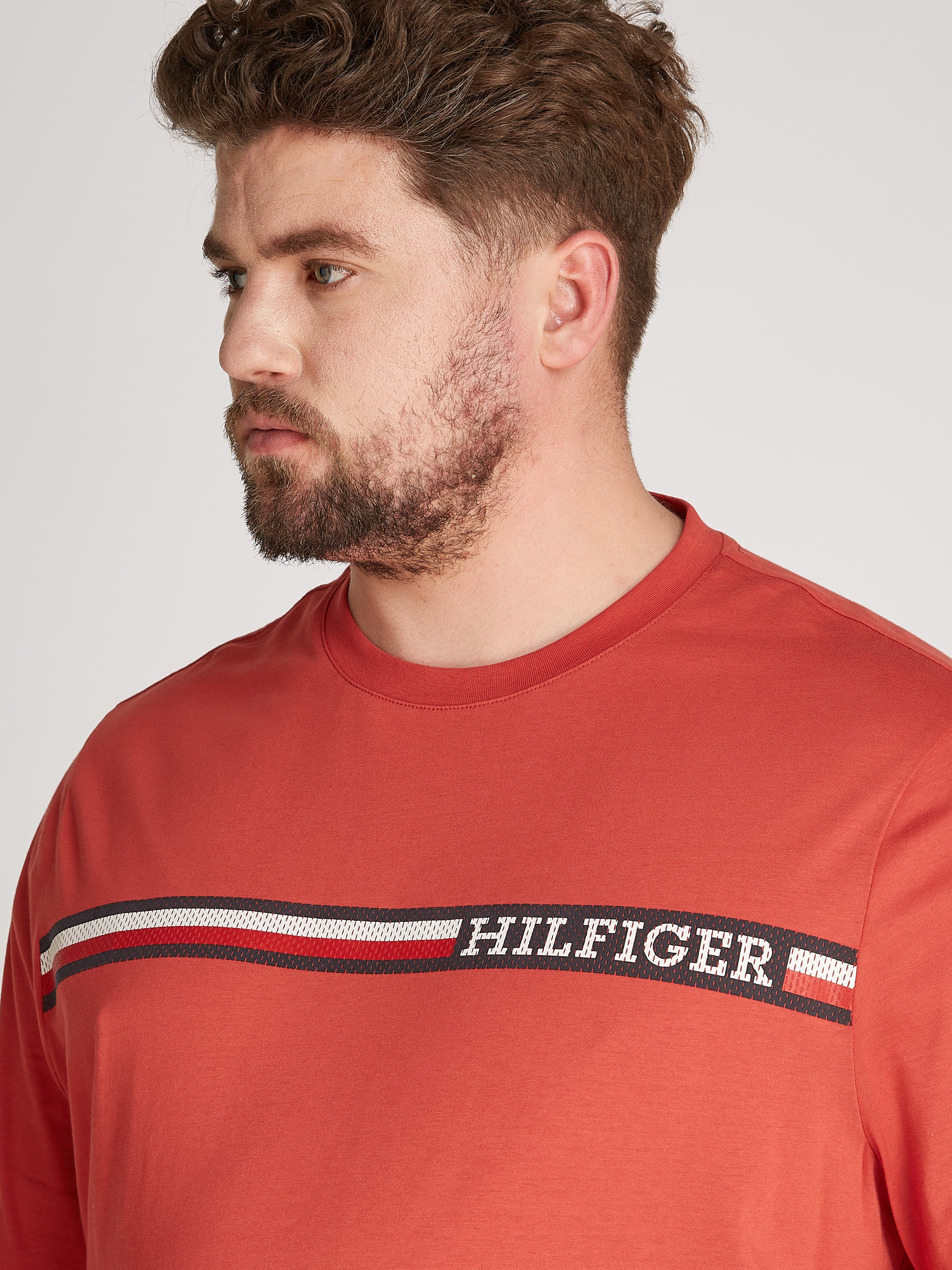 Tommy Hilfiger Big & Tall T-Shirt »BT-CHEST STRIPE TEE-B«, Große Größen mit Logostickerei