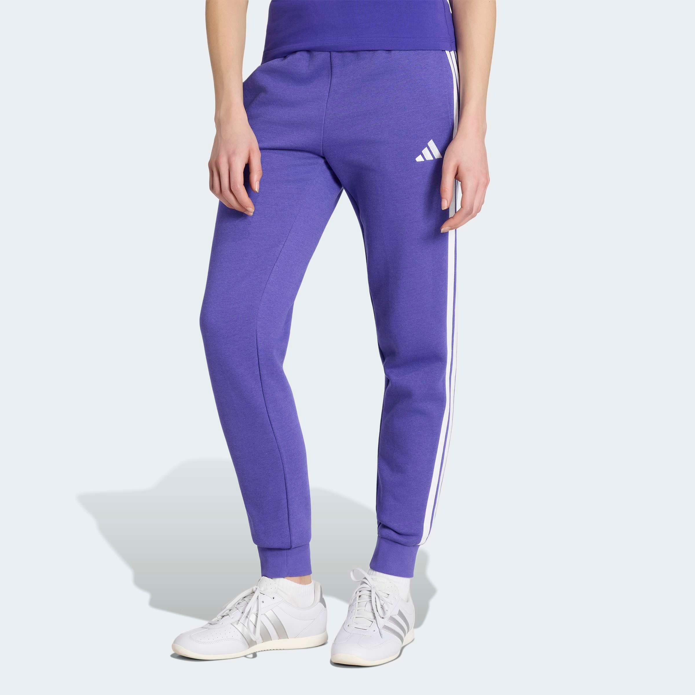 adidas Sportswear Sporthose "ESSENTIALS 3-STREIFEN, SCHMAL GESCHNITTEN" schmal geschnitten, für vielseitige Aktivitäten, aus Baumwollmix