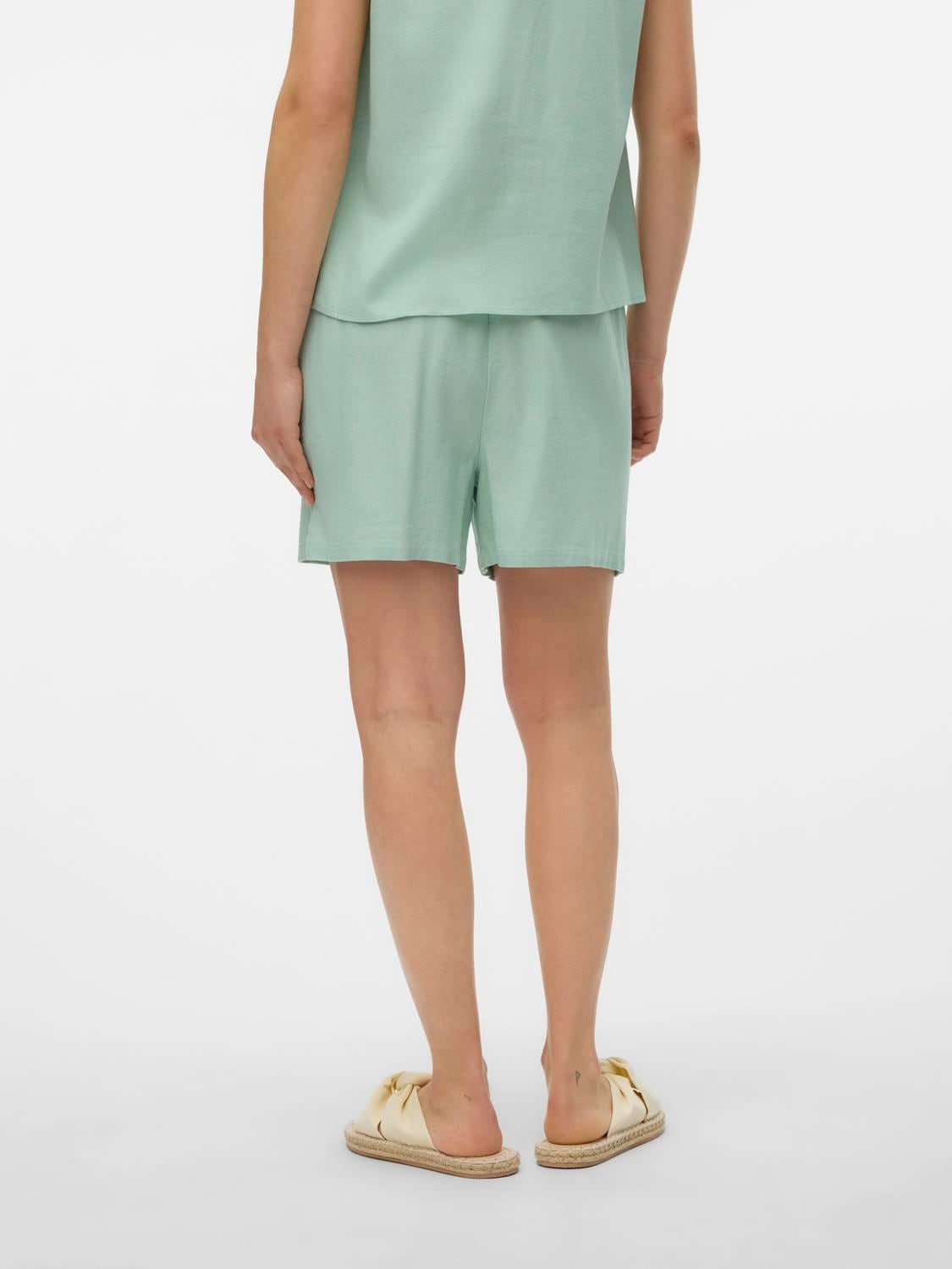 Vero Moda Shorts »VMJESMILO HW SHORTS WVN NOOS«, mit Leinen