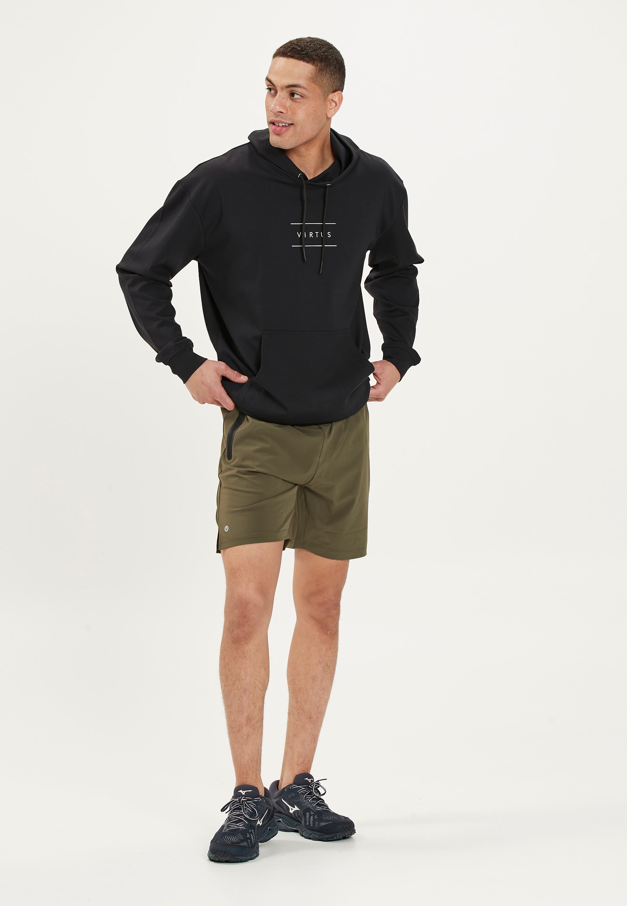 Virtus Shorts »BLAG V2 M Hyper«, mit atmungsaktivem 4 Wege-Funktionsstretch
