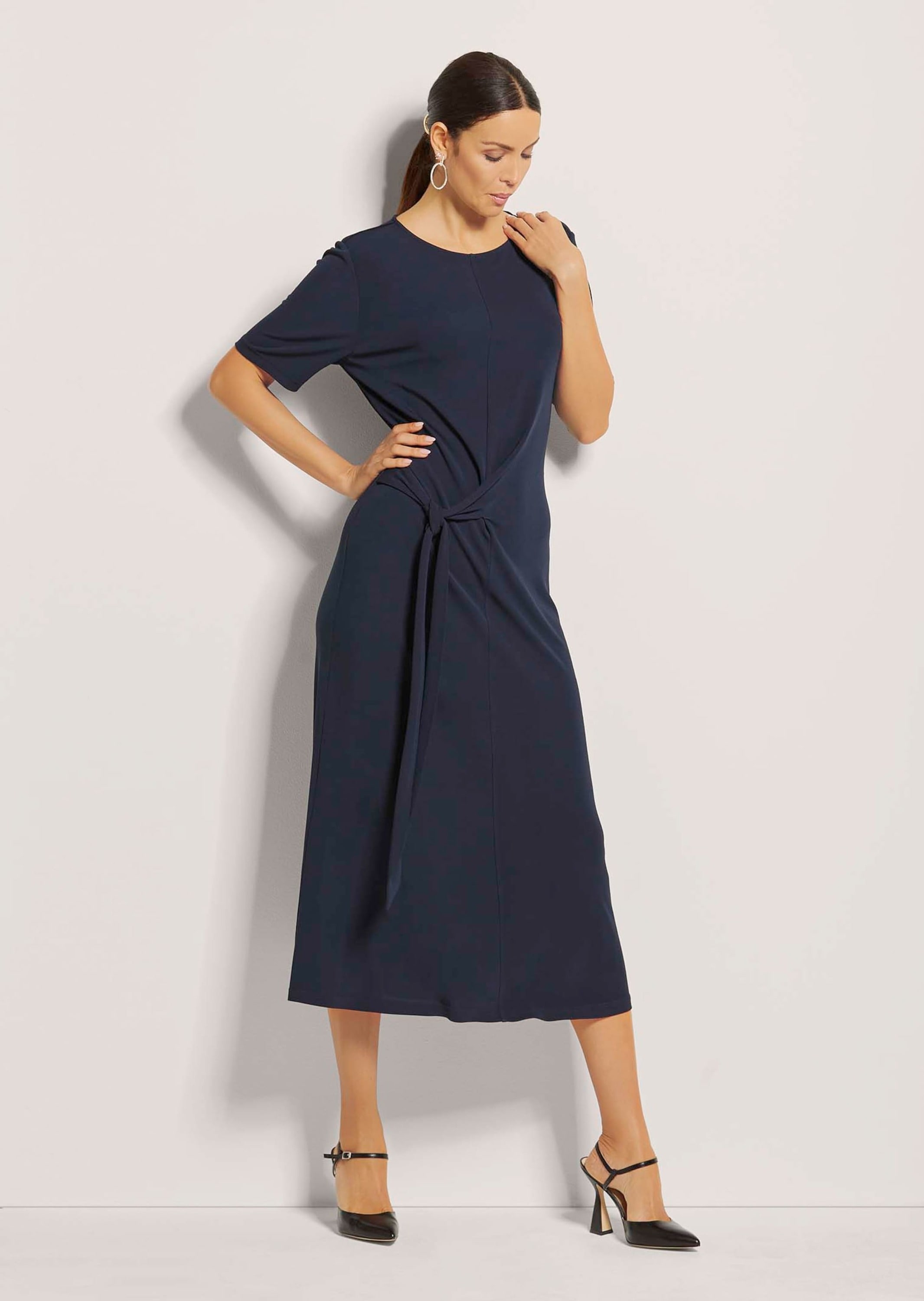 MADELEINE Midikleid »Kleid Halbarm-Kleid mit Taillenband«