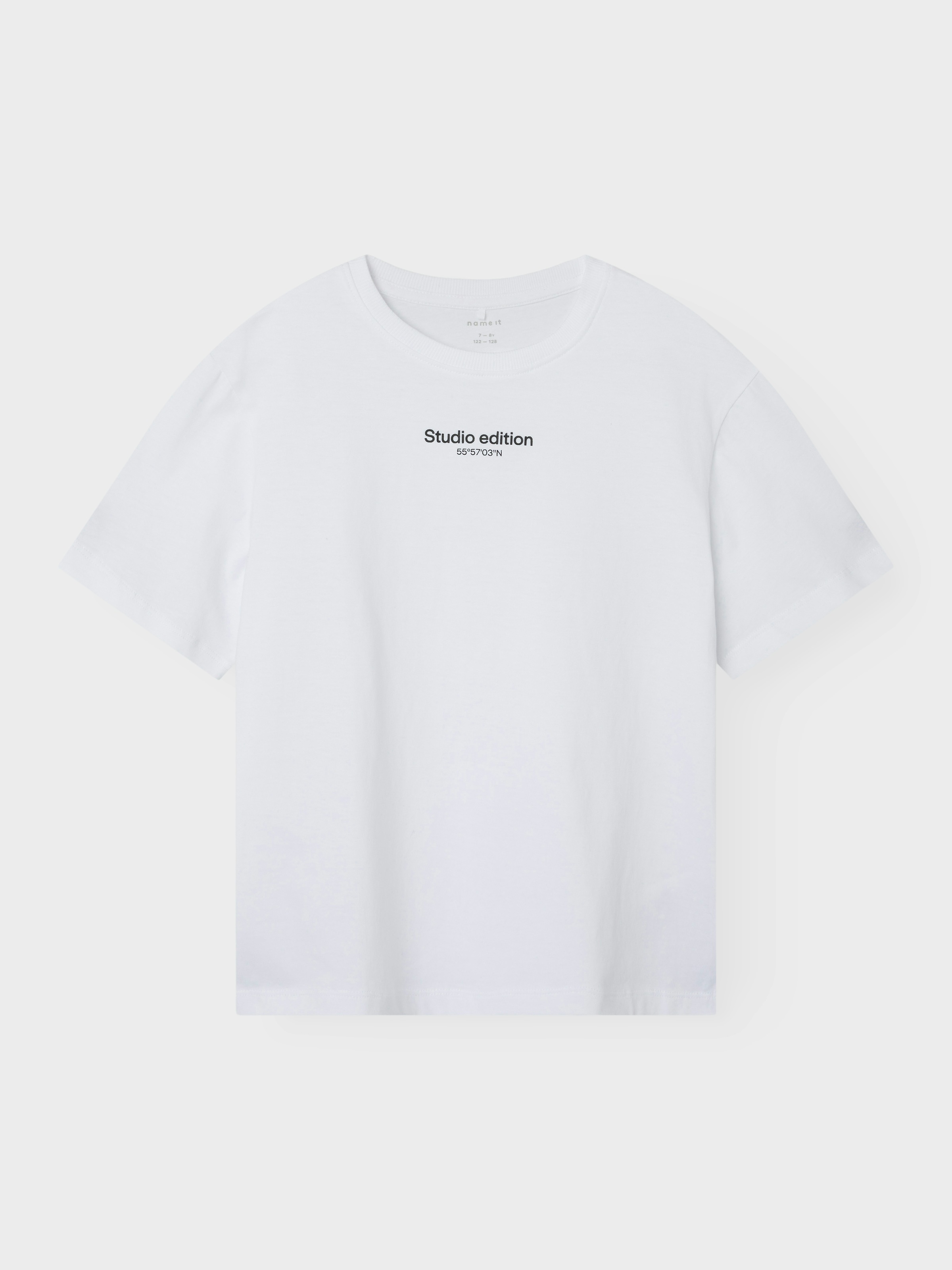 Name It T-Shirt »NKMBRODY SS NREG TOP NOOS«, mit dezentem Frontmotiv